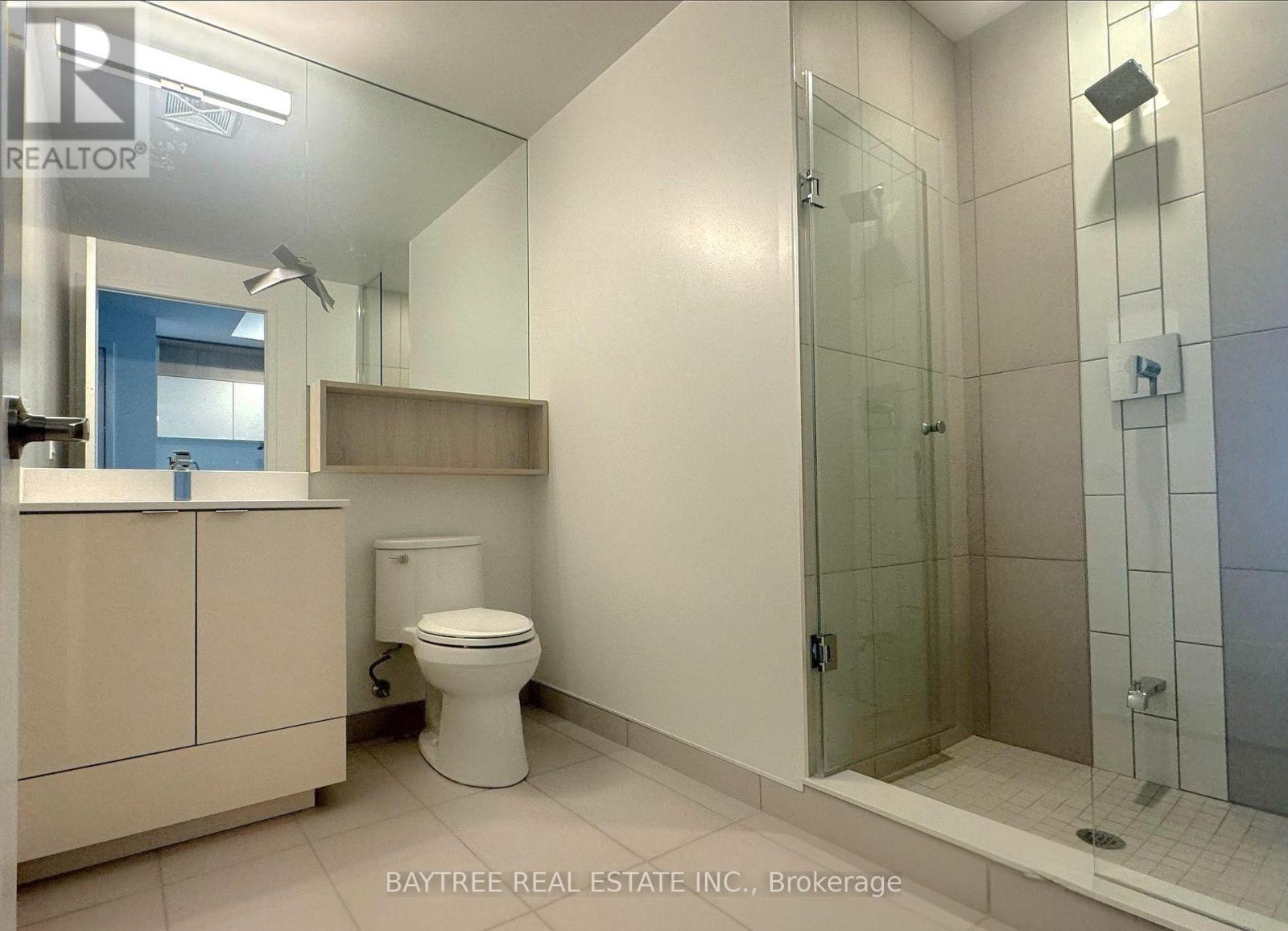 2214 - 70 Princess Street Property Photo 5