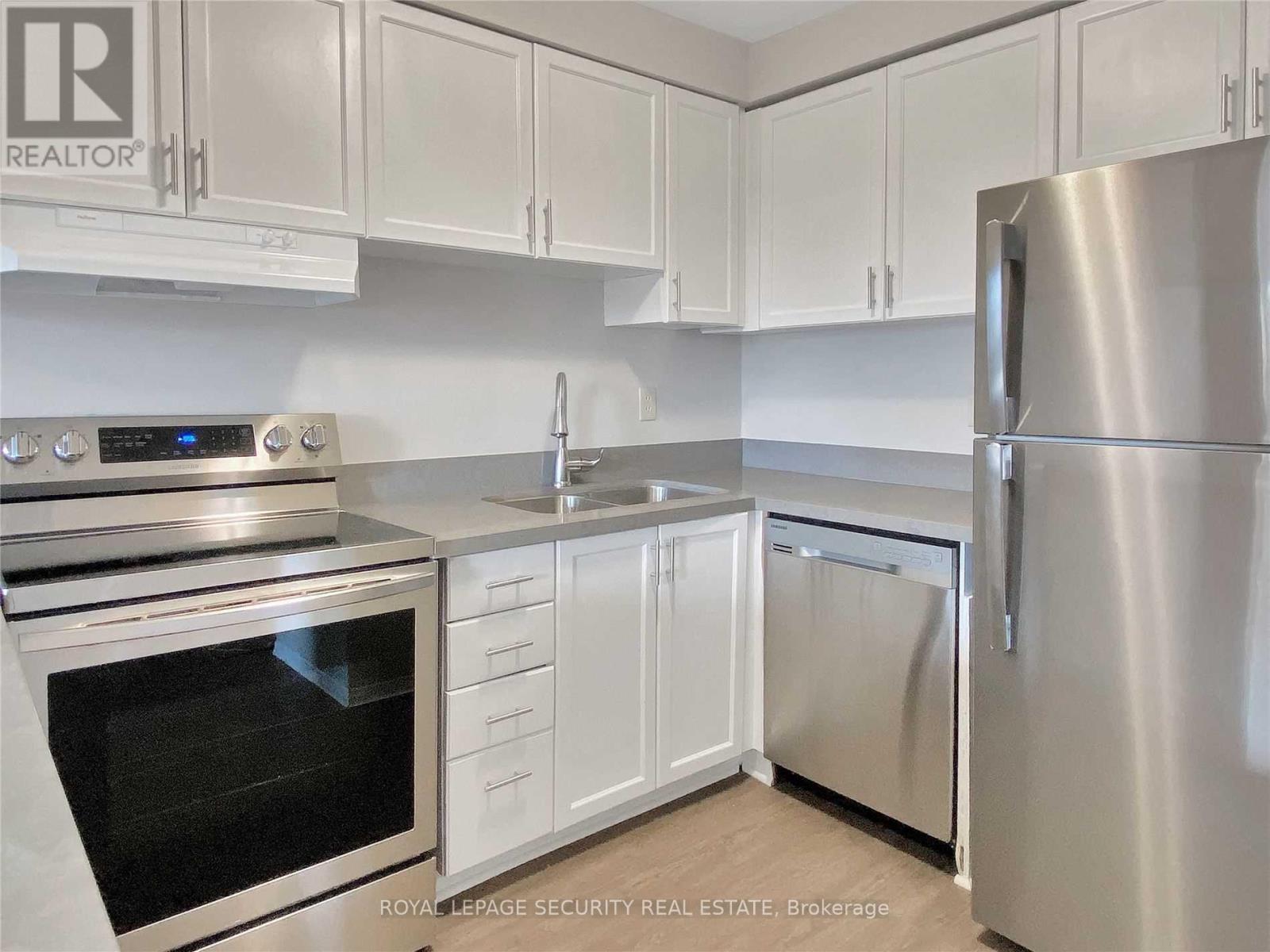 308 - 696 St. Clair Avenue W Property Photo 1