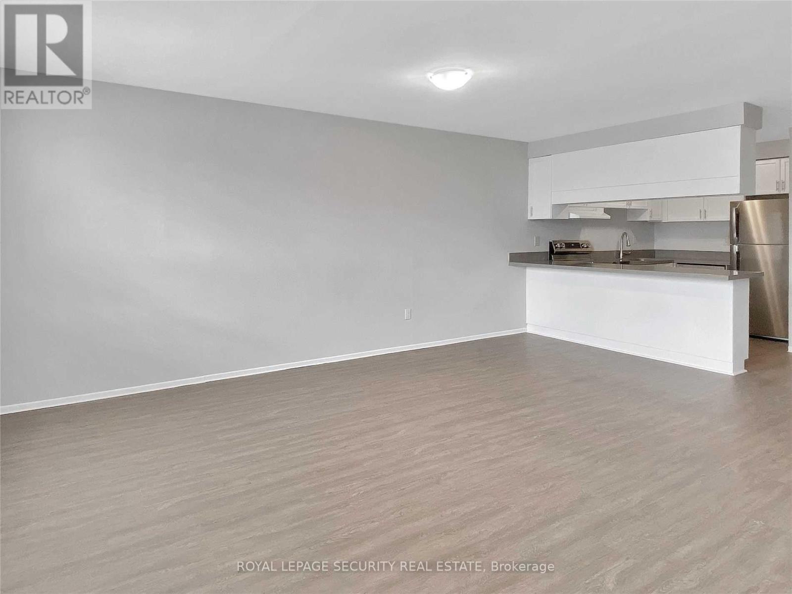 308 - 696 St. Clair Avenue W Property Photo 3