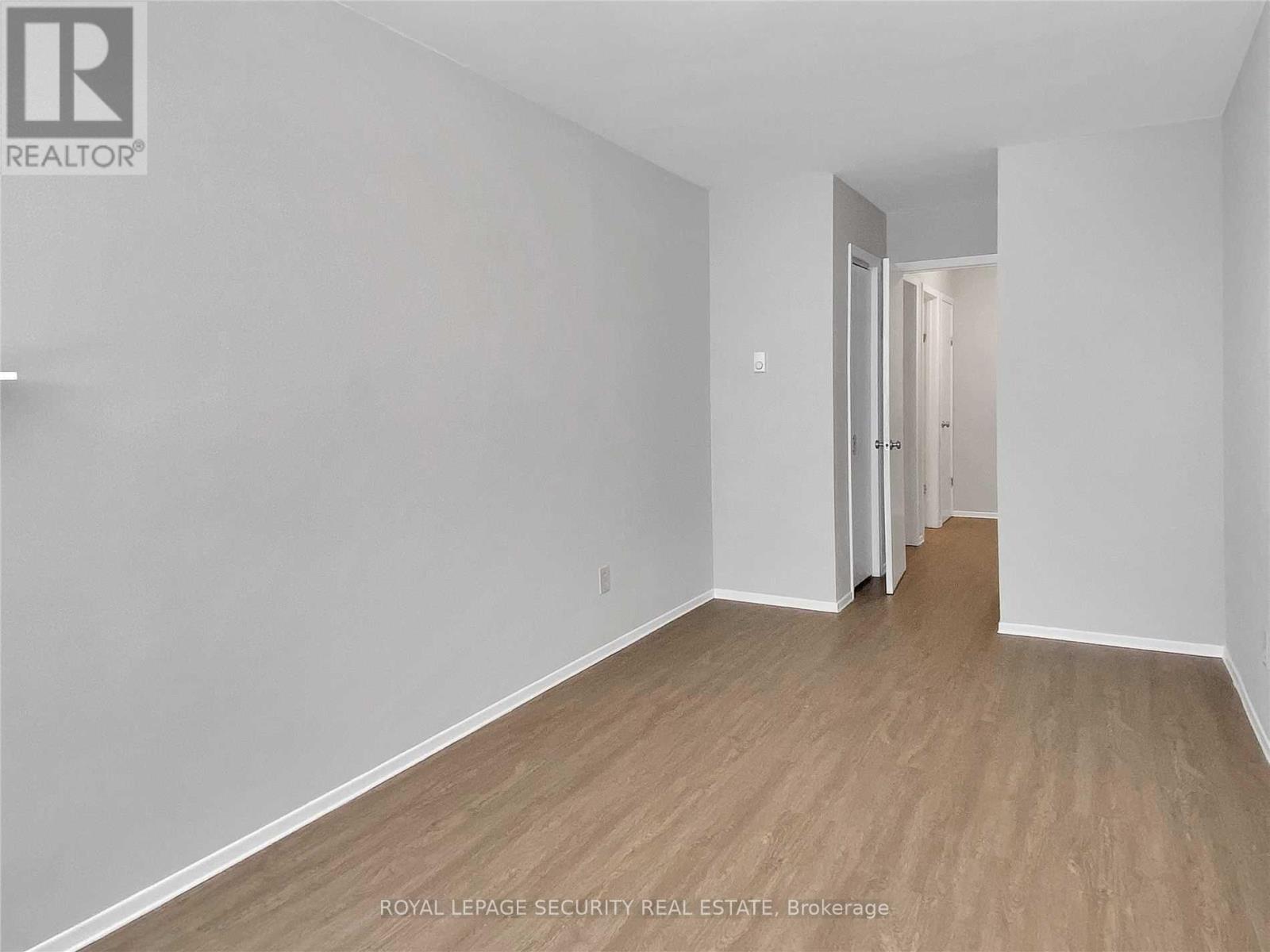 308 - 696 St. Clair Avenue W Property Photo 9
