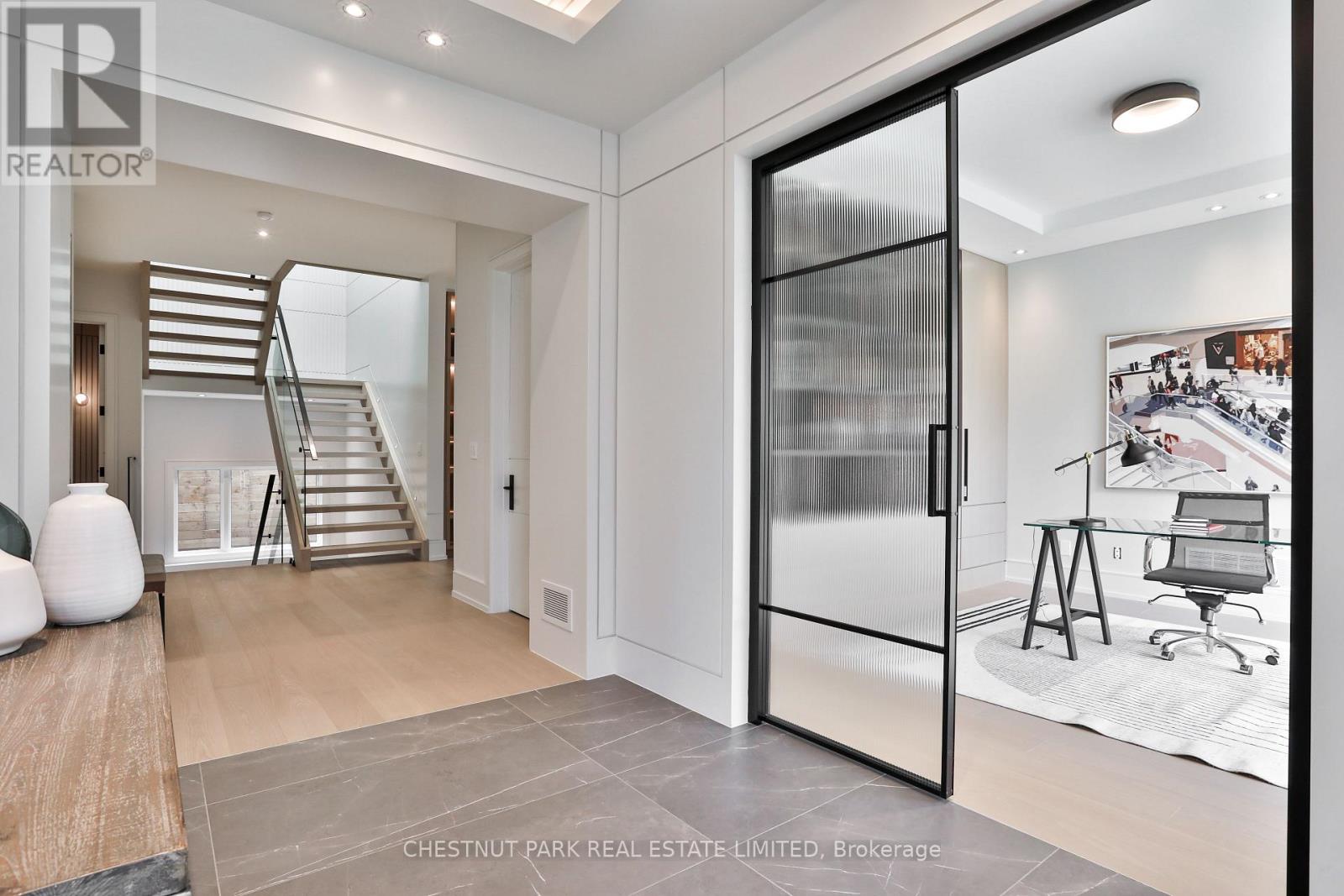 2 Marchwood Drive Property Photo 3