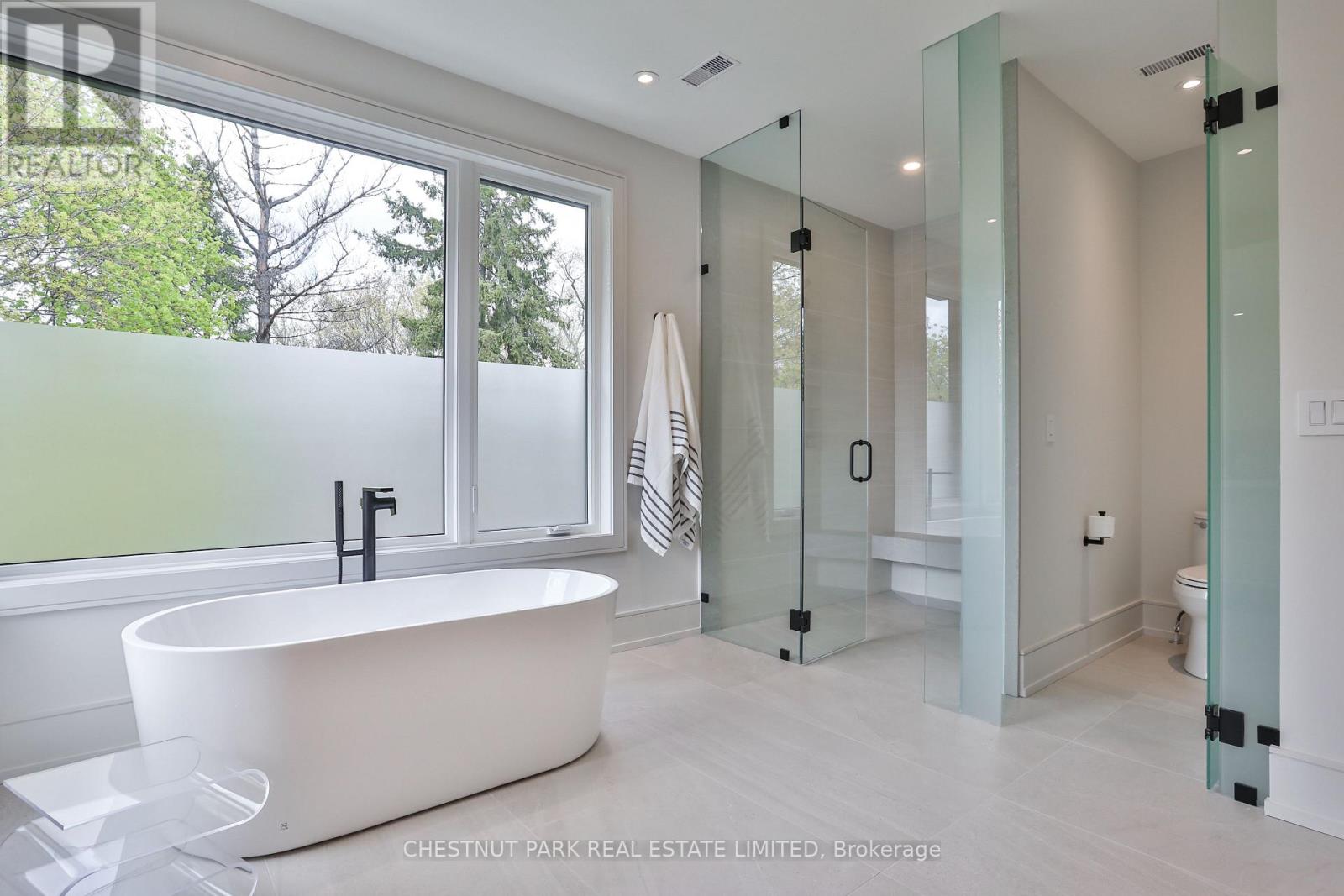 2 Marchwood Drive Property Photo 29