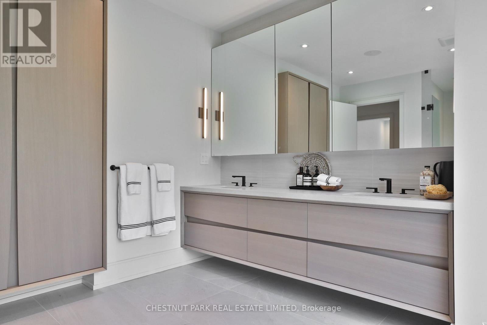 2 Marchwood Drive Property Photo 30
