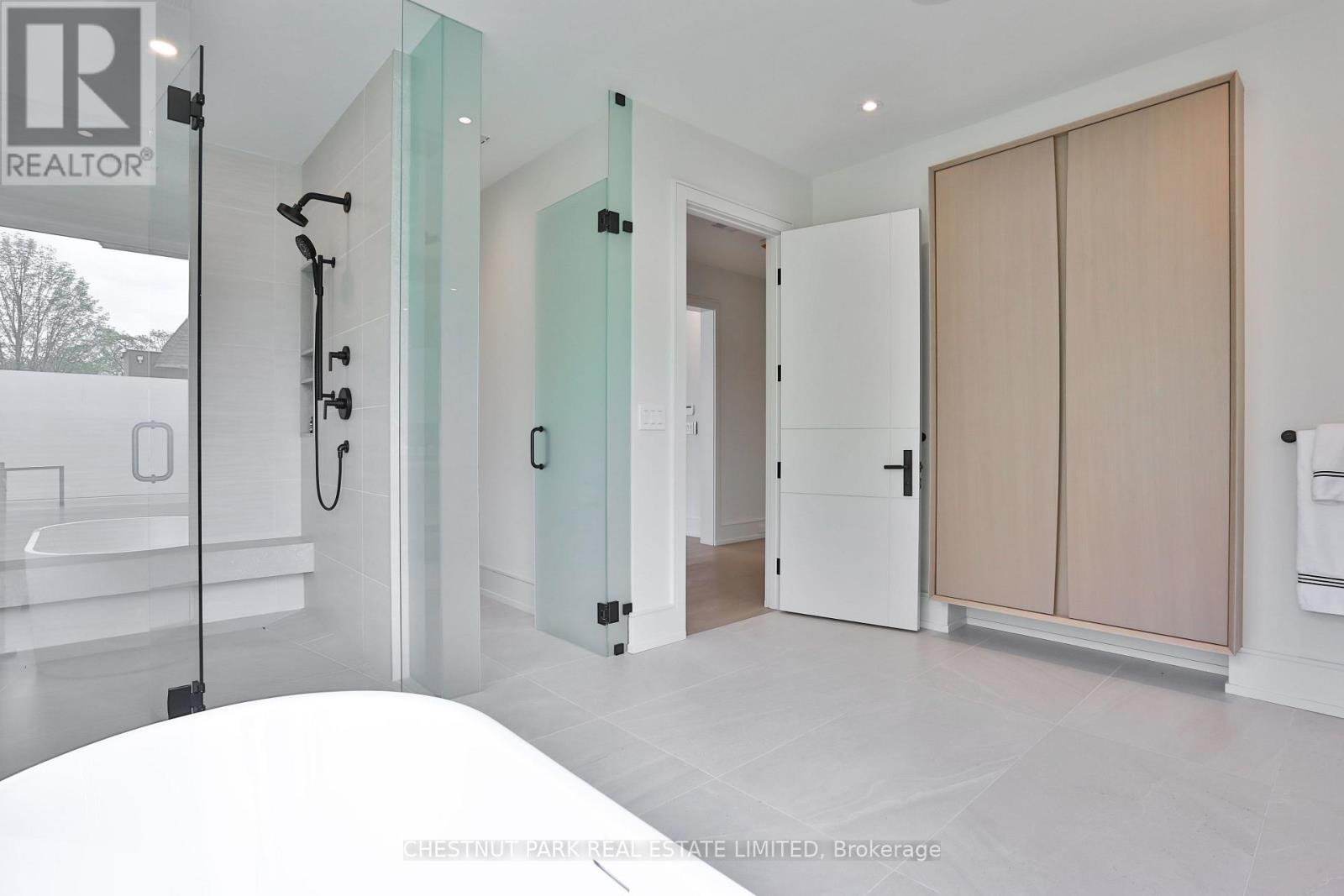 2 Marchwood Drive Property Photo 31