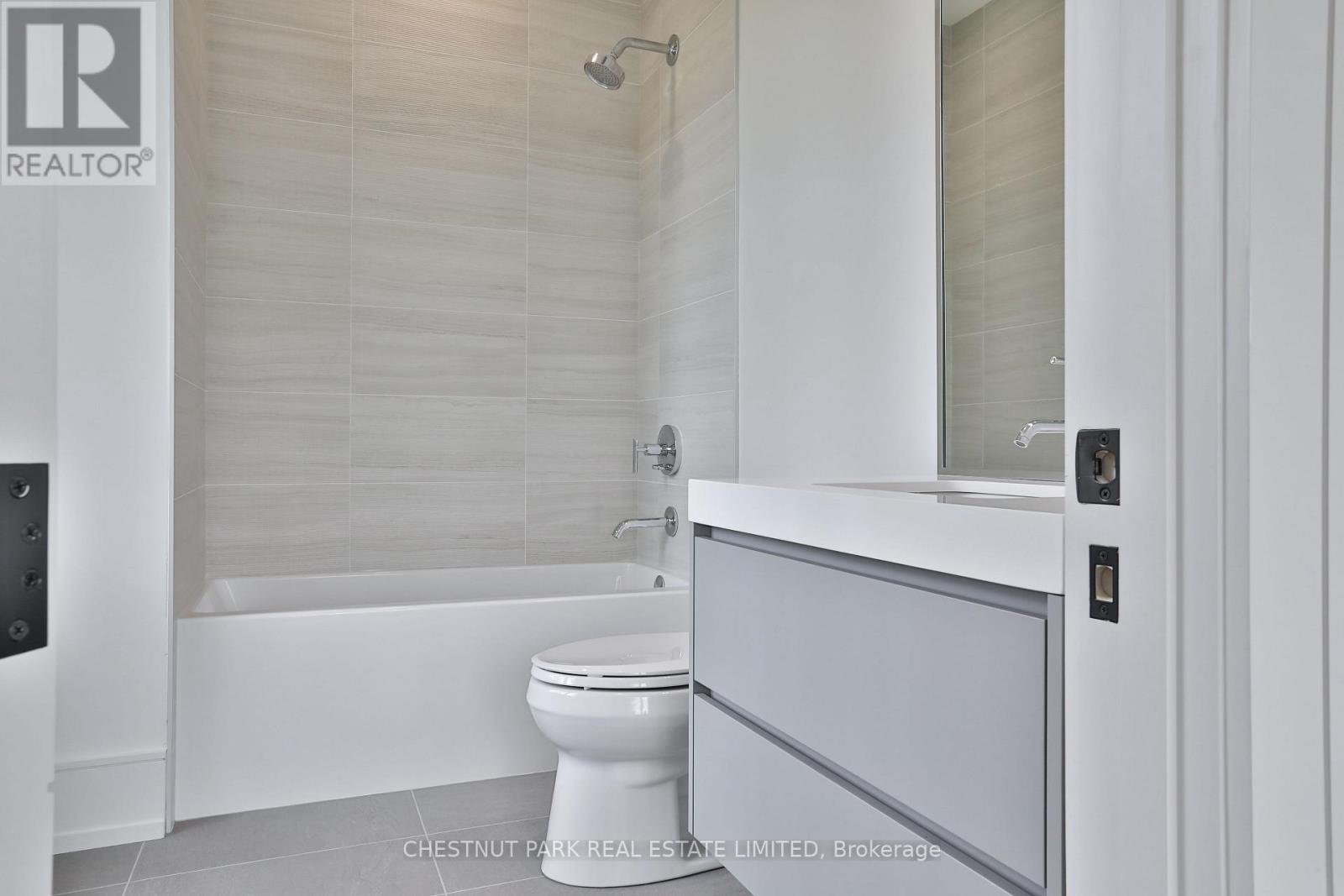 2 Marchwood Drive Property Photo 37