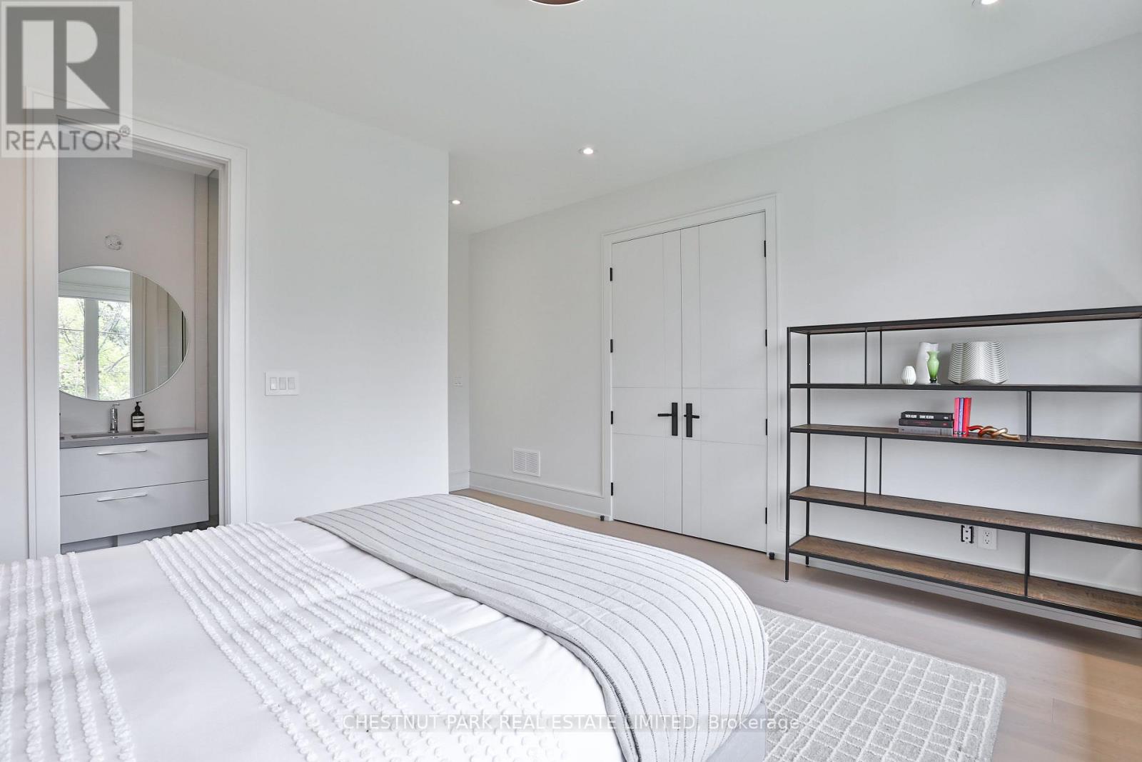 2 Marchwood Drive Property Photo 39