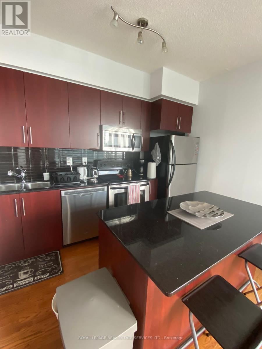 2310 - 55 Bremner Boulevard Property Photo 4