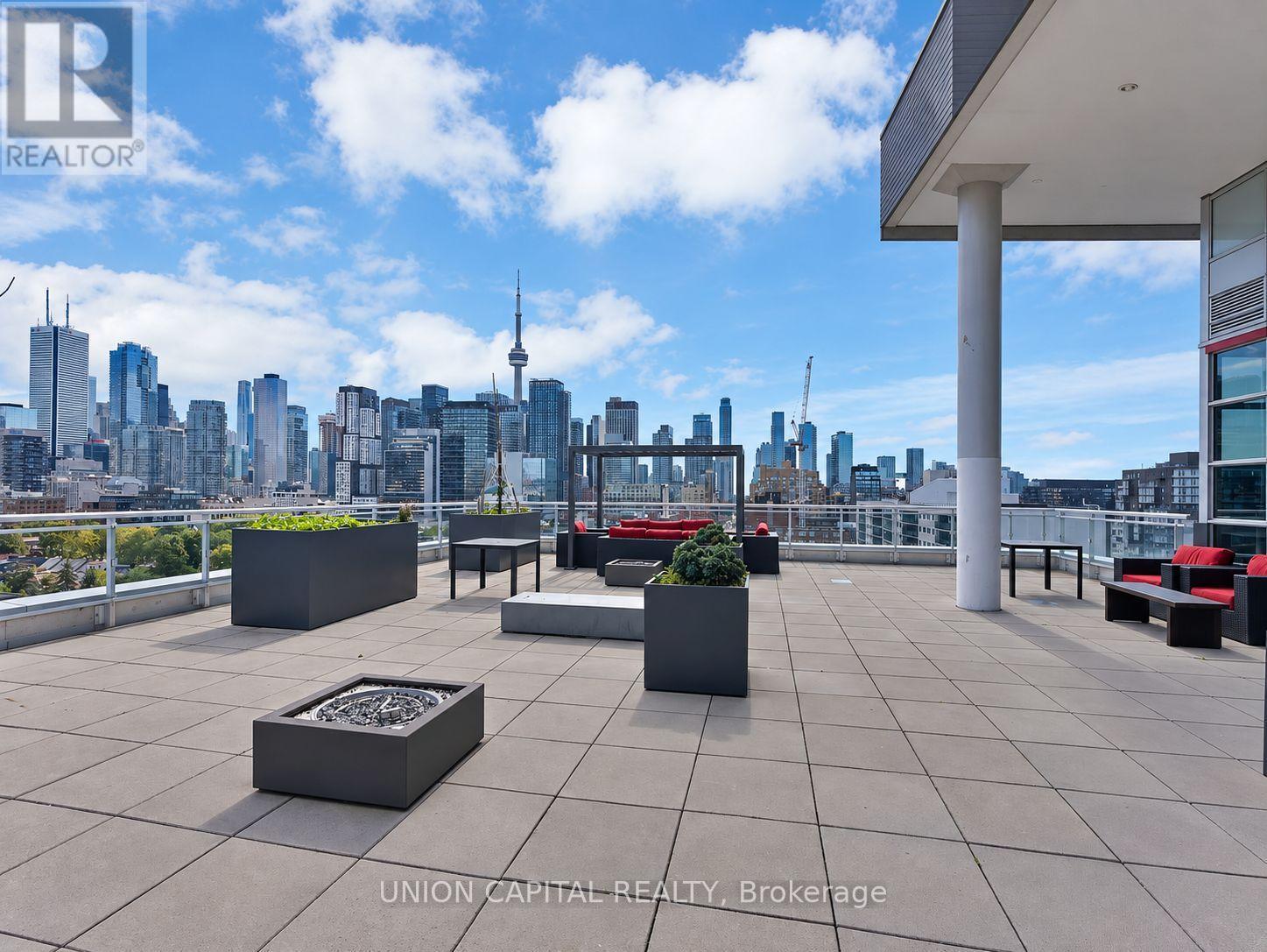 202 - 10 Willison Square Property Photo 18