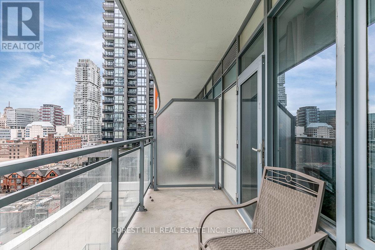 1003 - 21 Widmer Street Property Photo 16