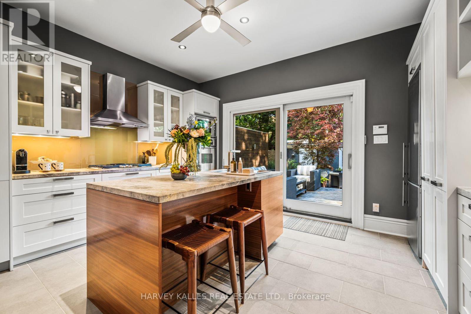 427 Ontario Street Property Photo 16
