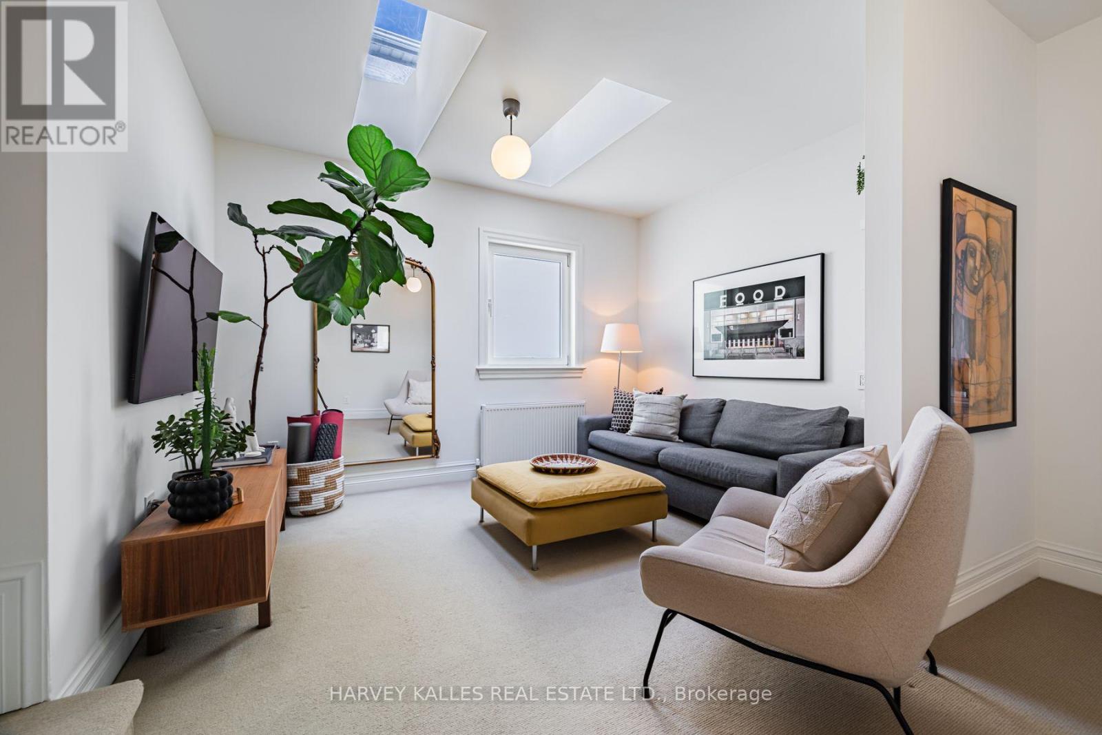 427 Ontario Street Property Photo 23