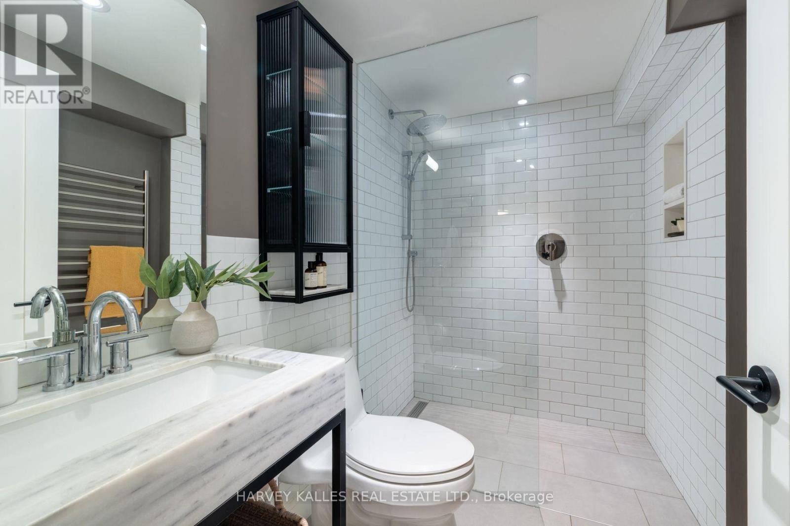 427 Ontario Street Property Photo 38