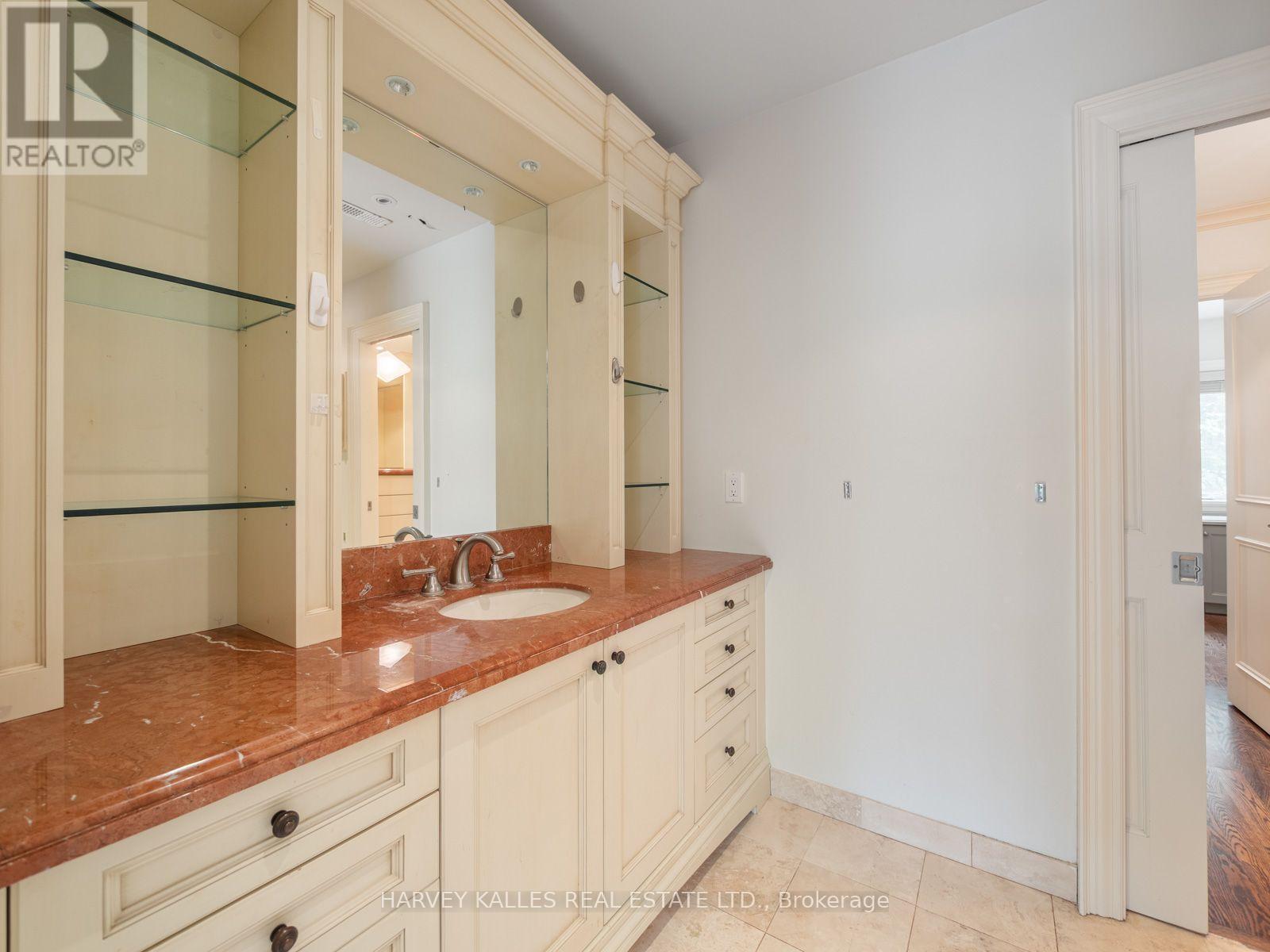 67 Warren Road Property Photo 18