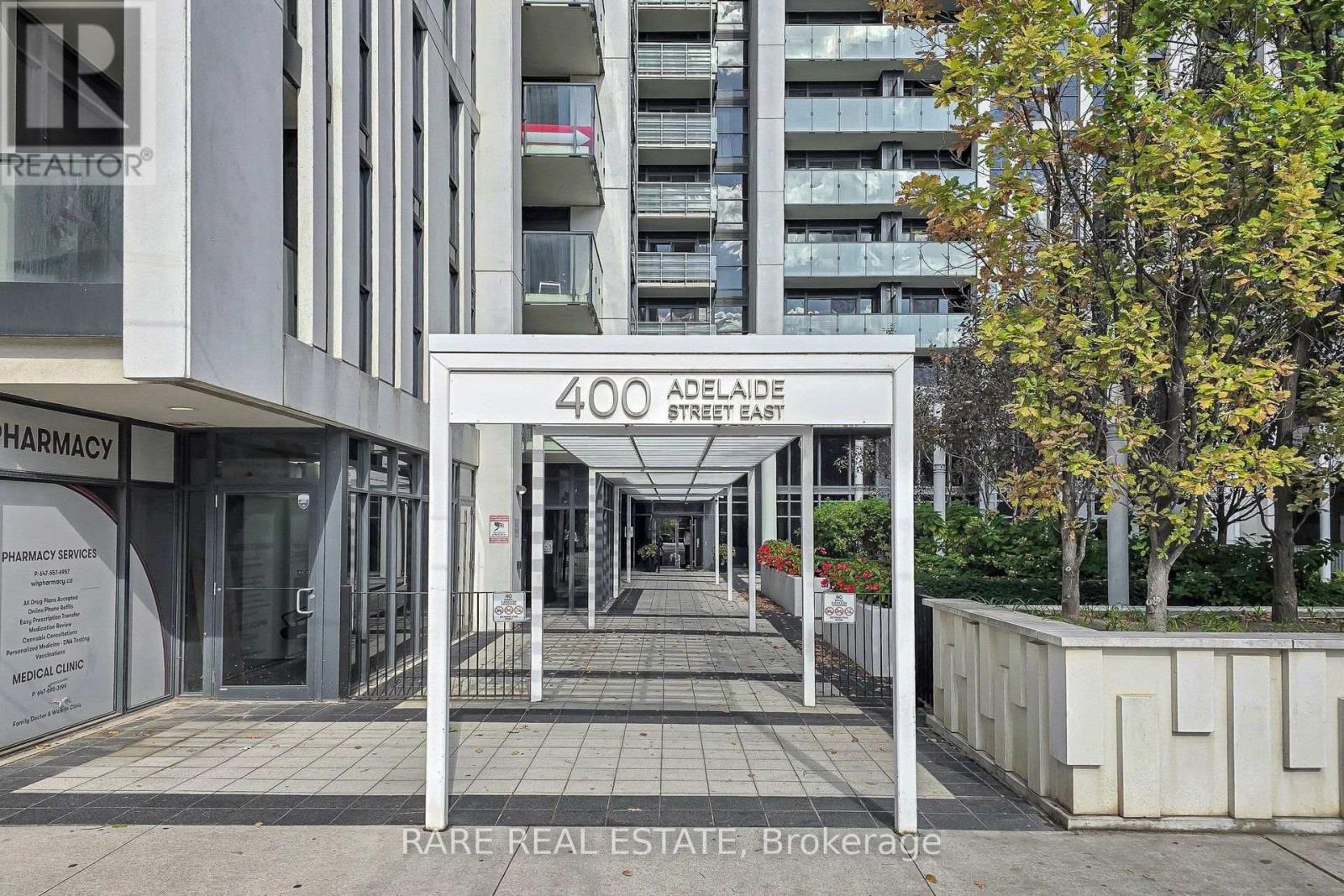 512 - 400 Adelaide Street E Property Photo 2