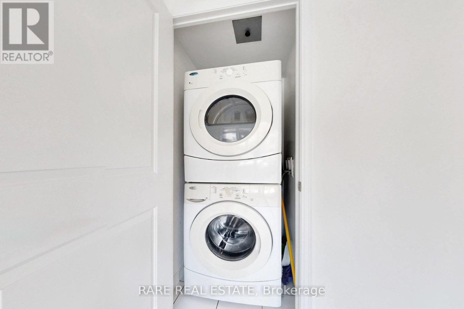 512 - 400 Adelaide Street E Property Photo 27