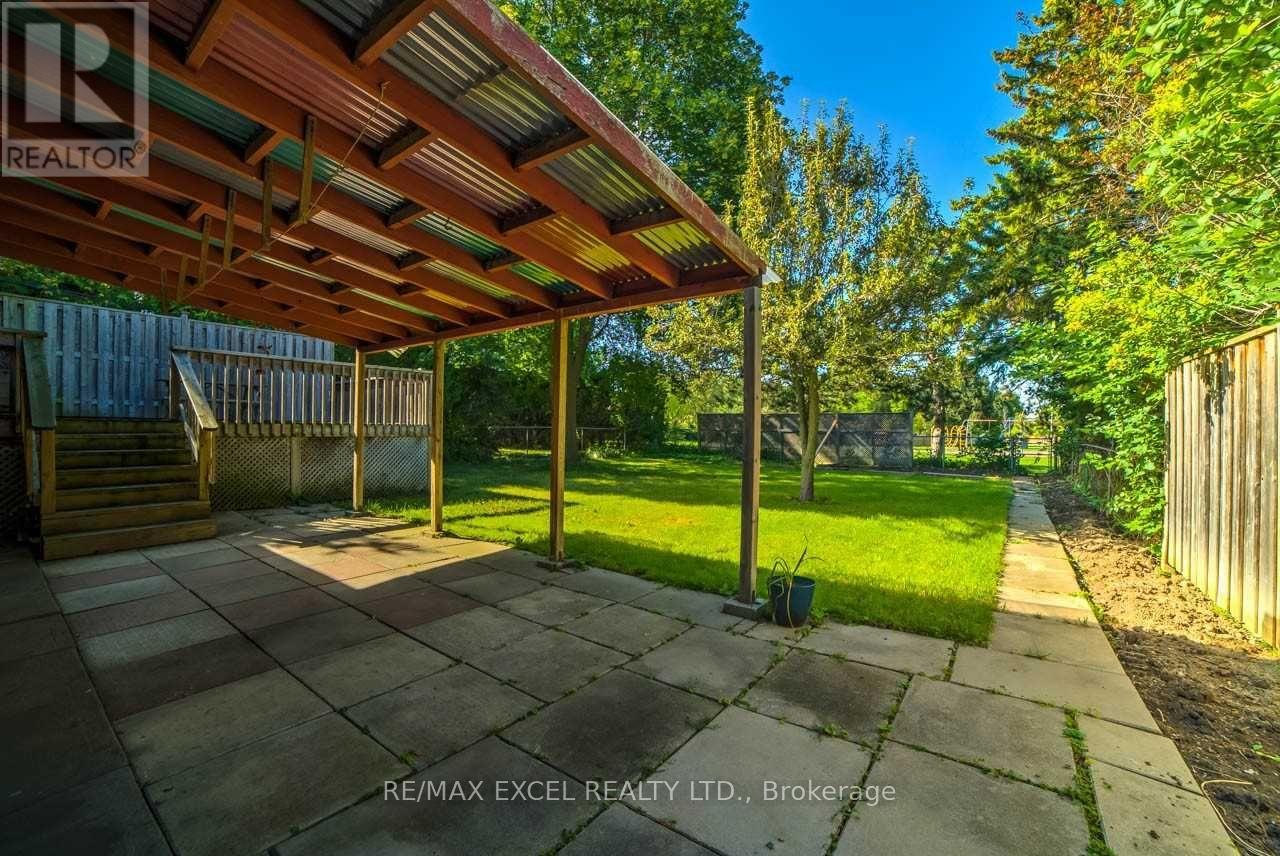 54 Bowerbank Drive Property Photo 3