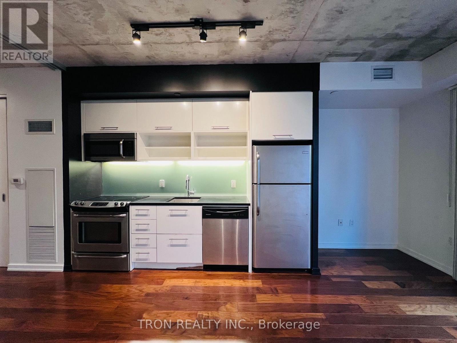 526 - 47 Lower River Street Property Photo 6