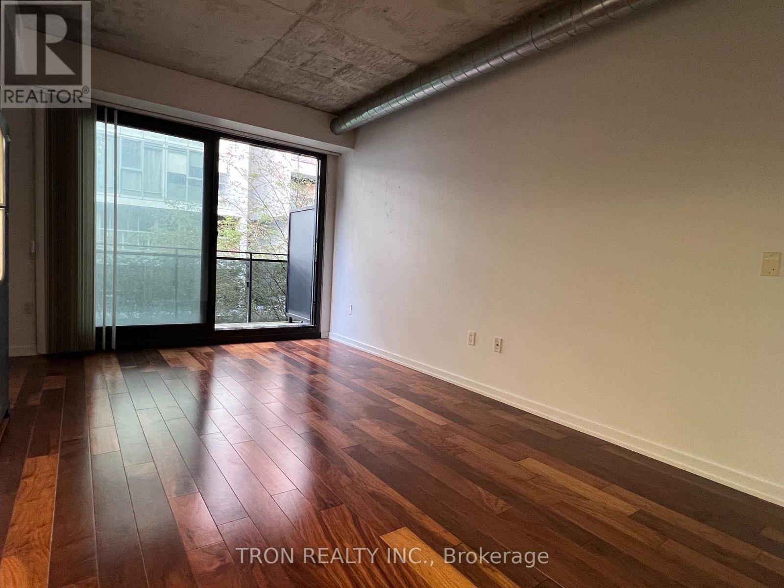 526 - 47 Lower River Street Property Photo 11