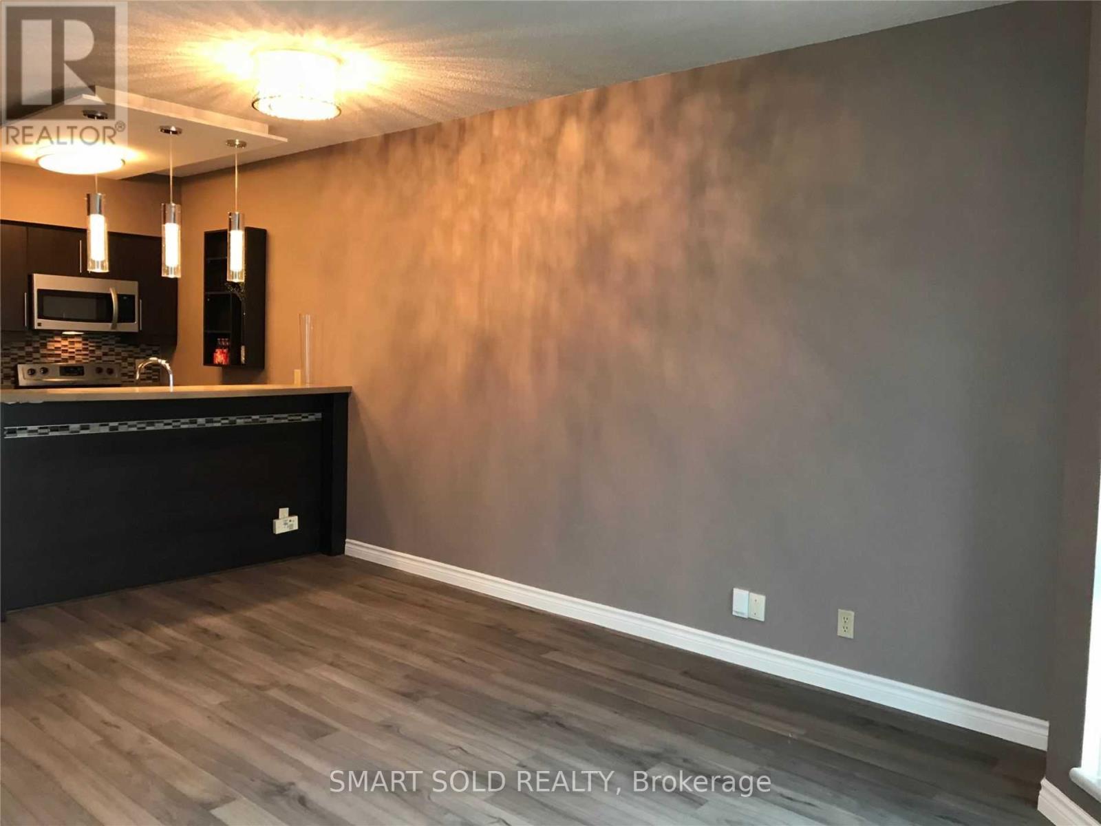 3410 - 10 Yonge Street Property Photo 5