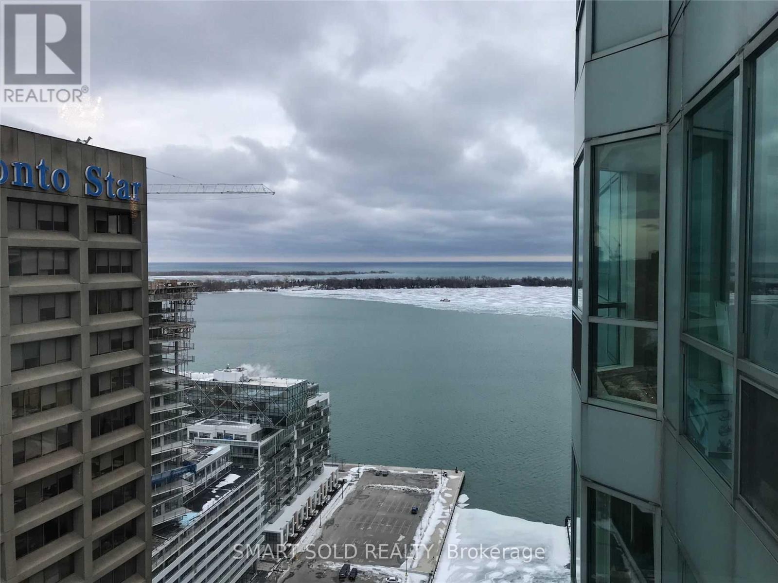 3410 - 10 Yonge Street Property Photo 8