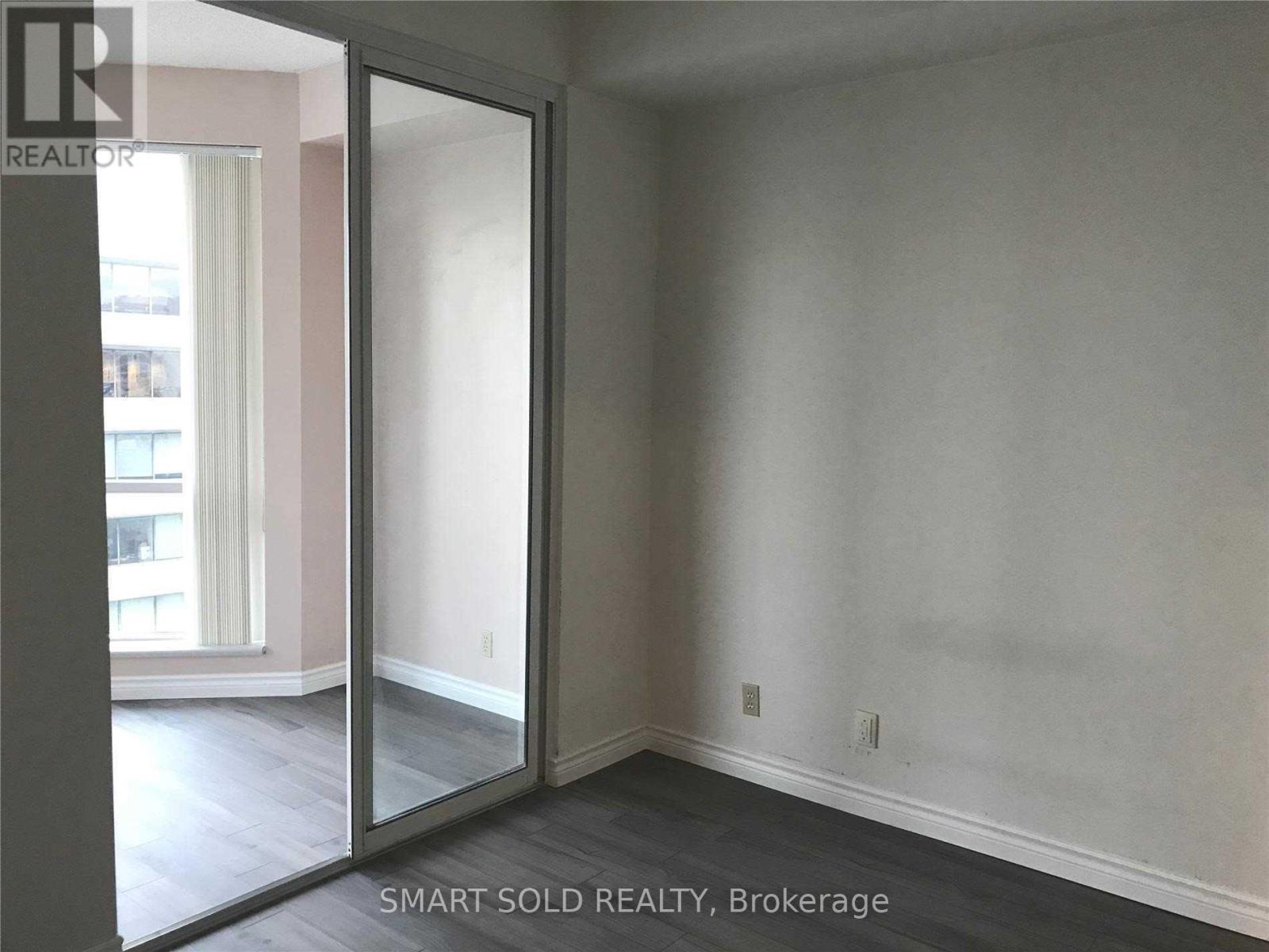 3410 - 10 Yonge Street Property Photo 12