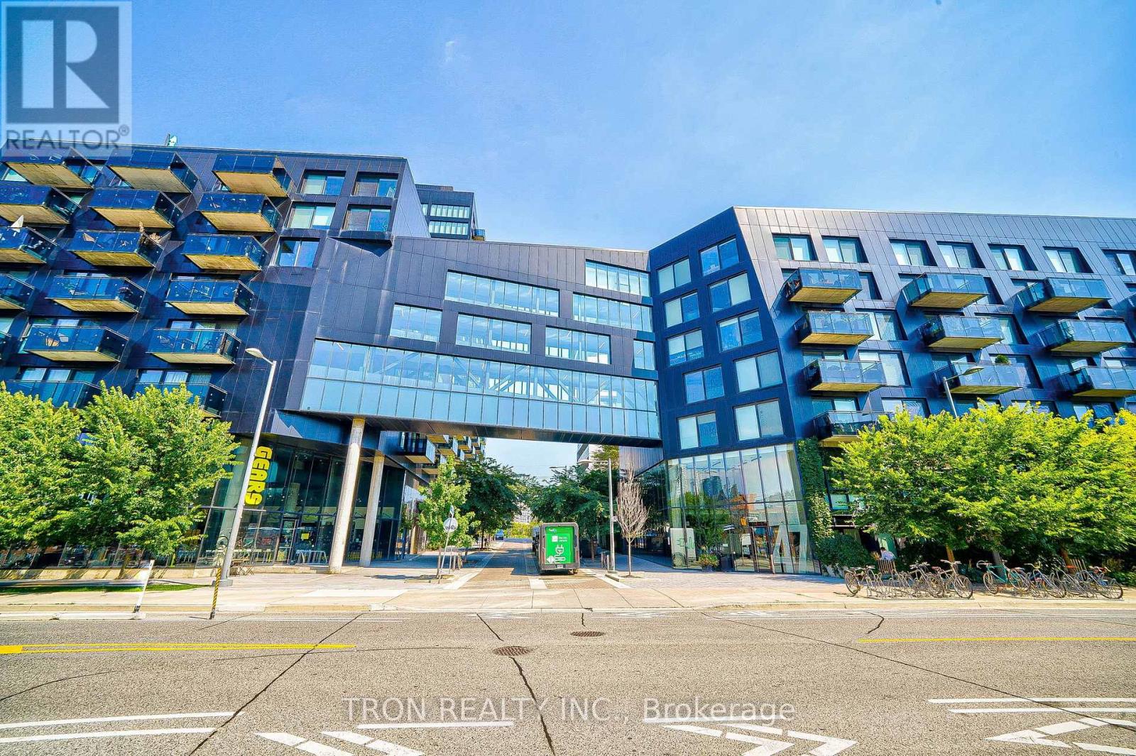 526 - 47 LOWER RIVER STREET Property Photo 1