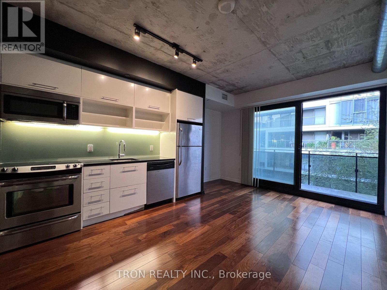 526 - 47 Lower River Street Property Photo 10