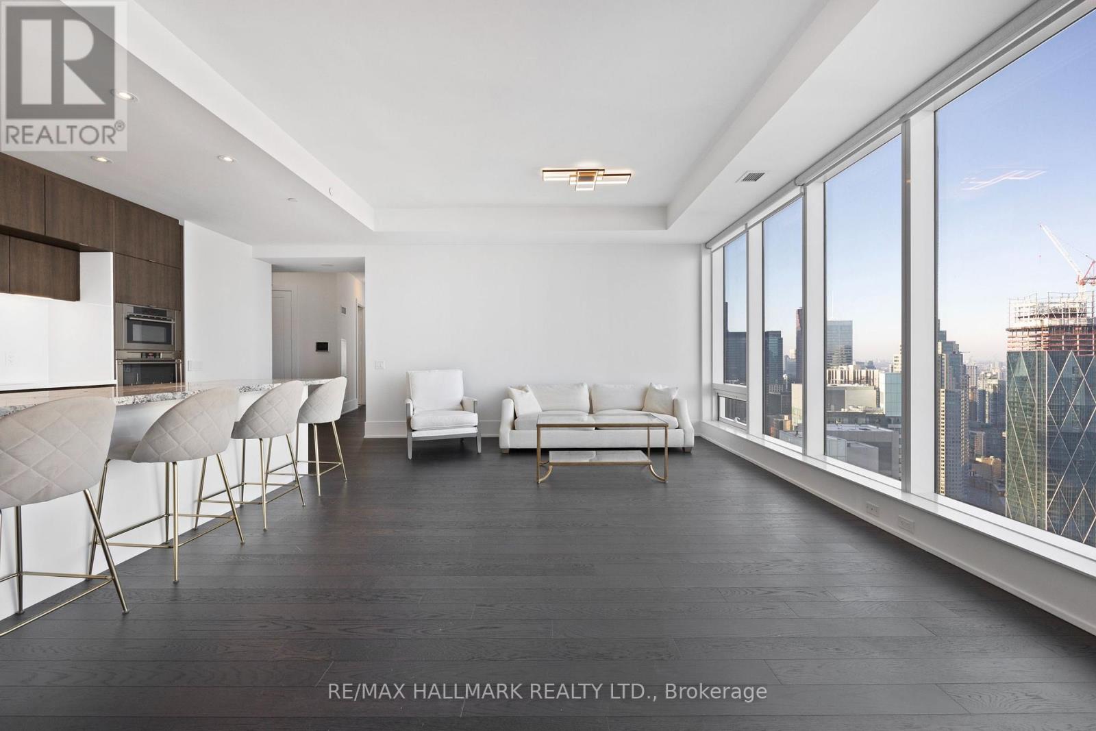 6403 - 10 York Street Property Photo 6