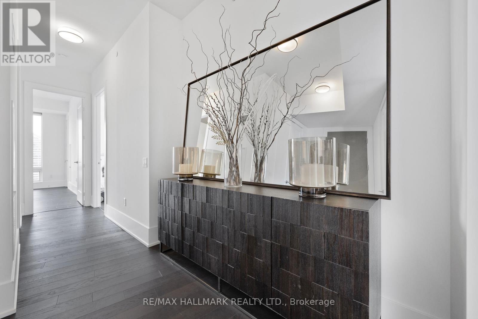 6403 - 10 York Street Property Photo 15