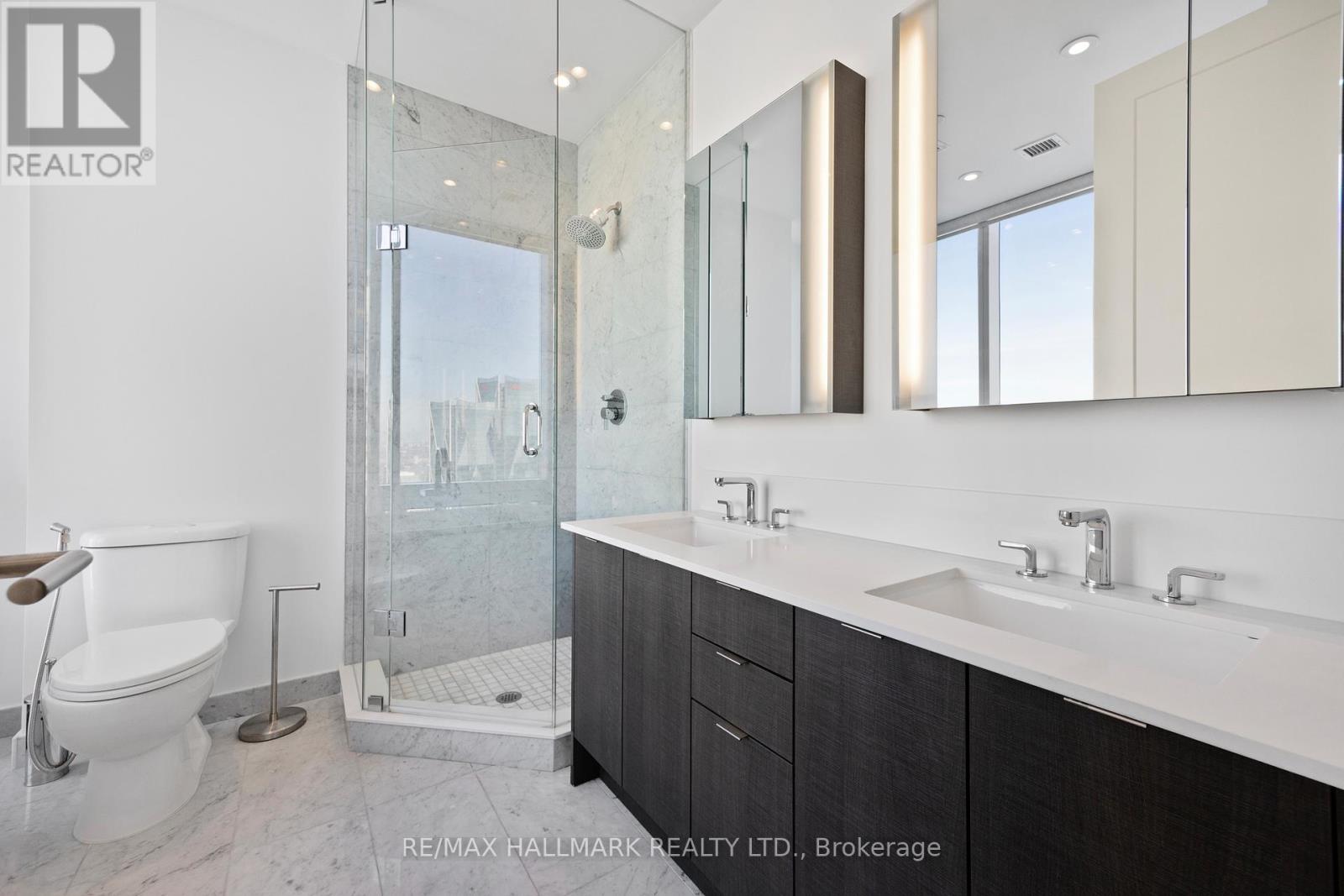6403 - 10 York Street Property Photo 20