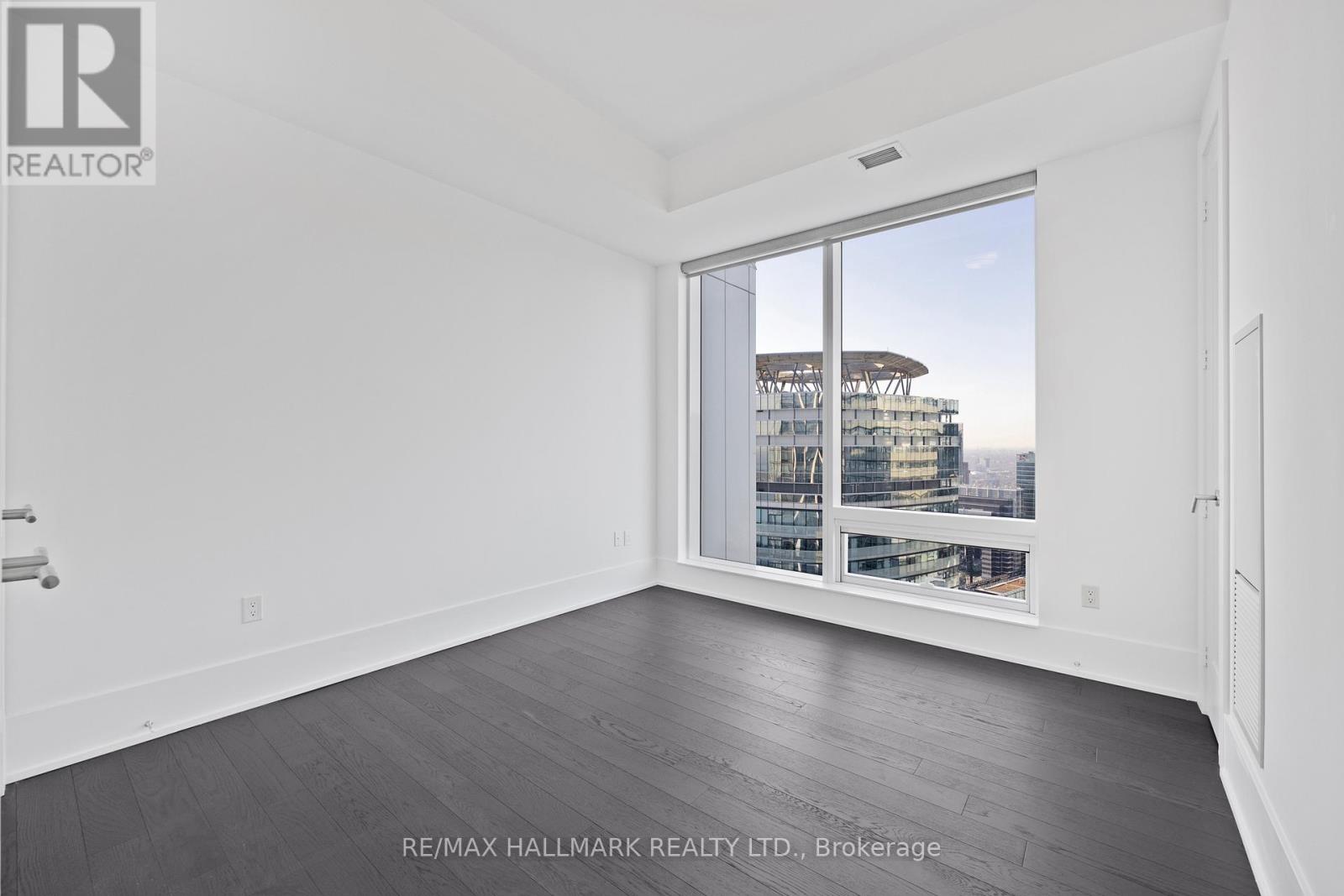 6403 - 10 York Street Property Photo 24