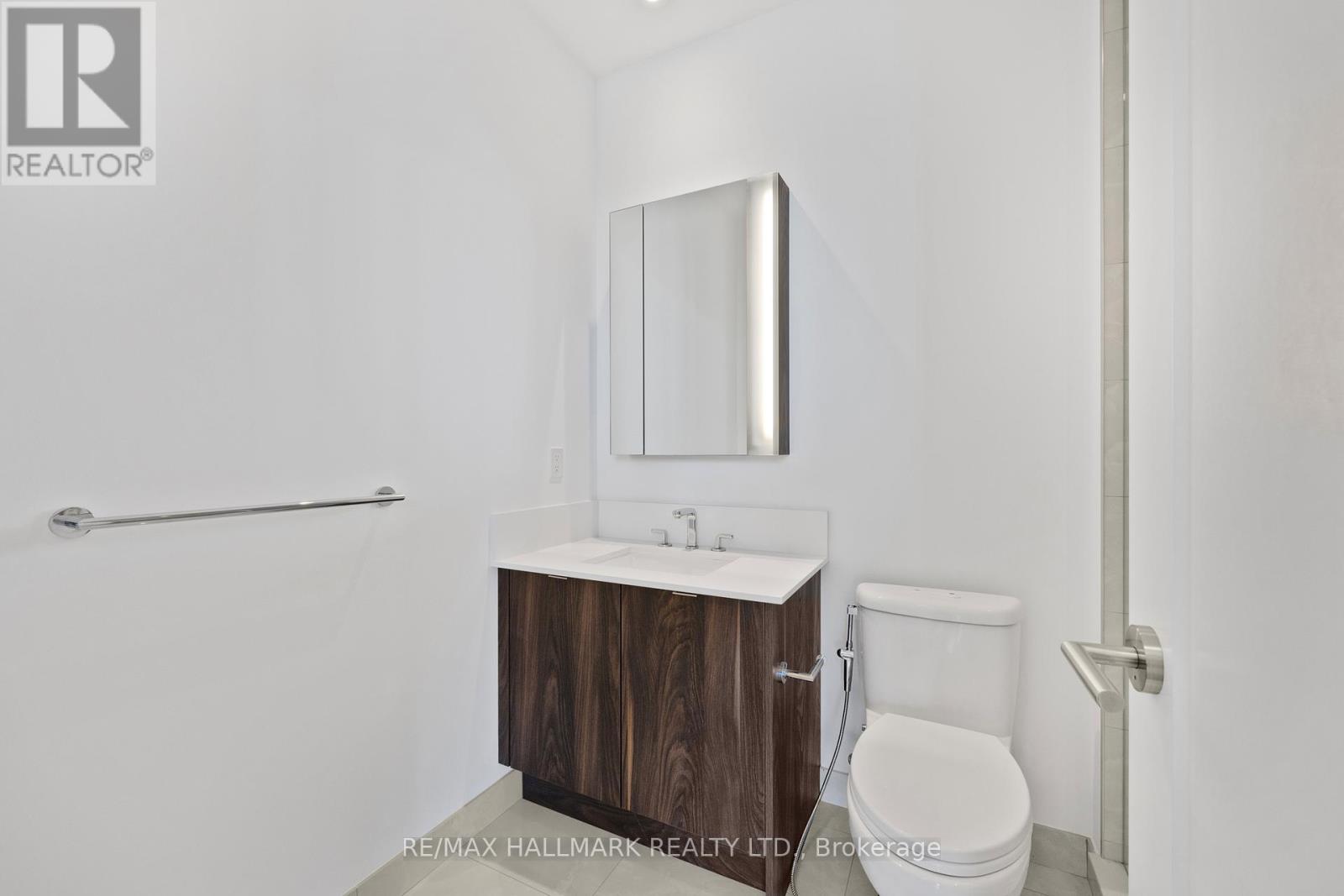 6403 - 10 York Street Property Photo 25