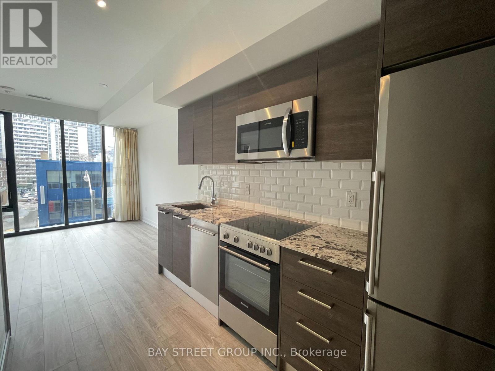 205 - 28 Wellesley Street E Property Photo 3