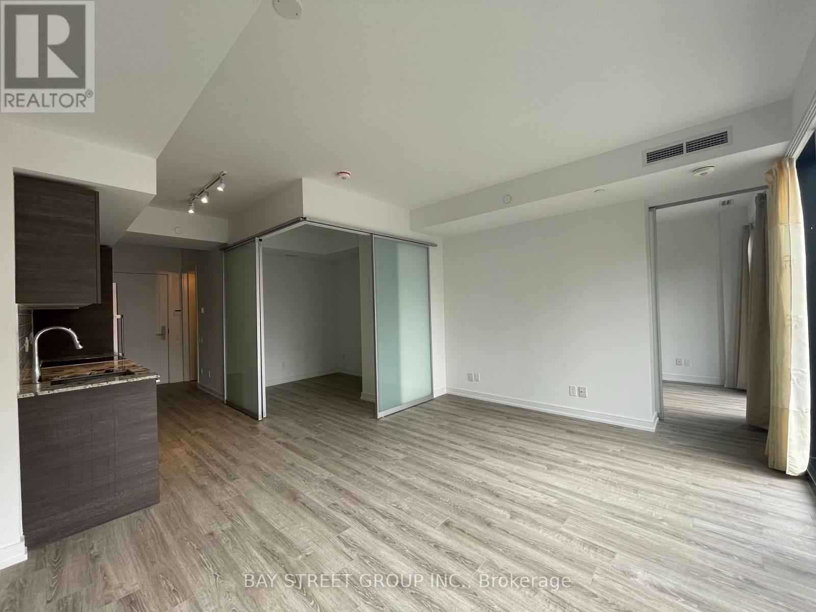 205 - 28 Wellesley Street E Property Photo 5