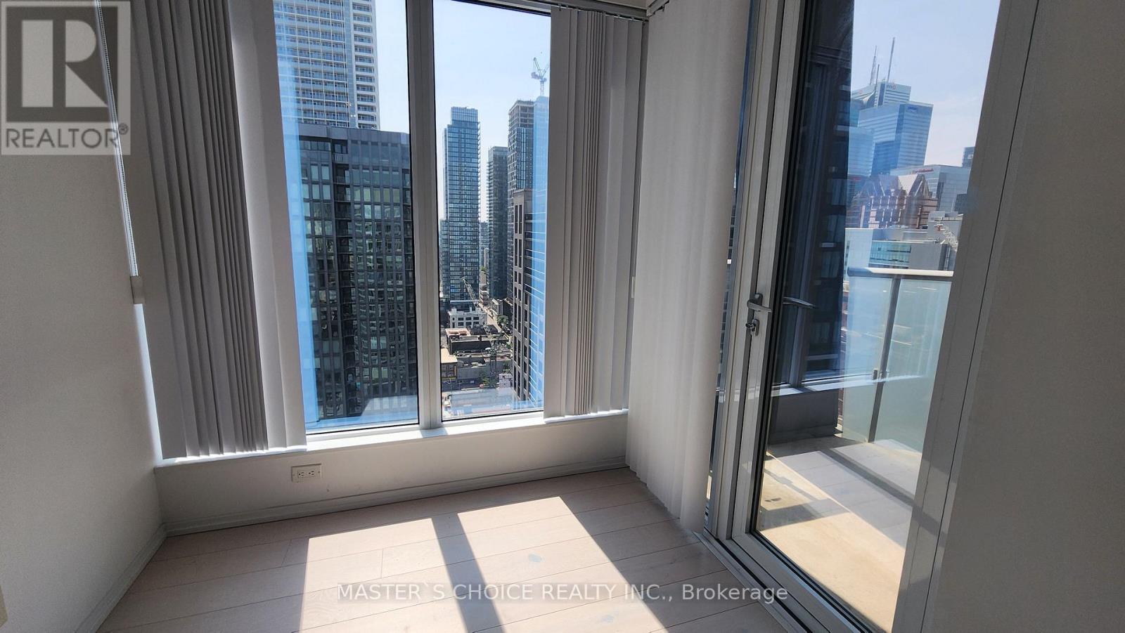 2805 - 68 Shuter Street Property Photo 5