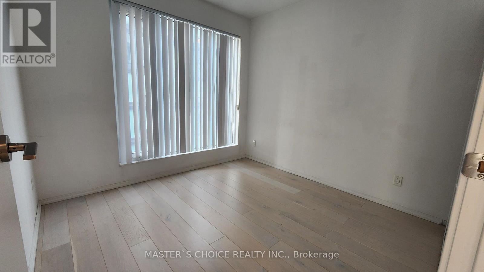2805 - 68 Shuter Street Property Photo 11