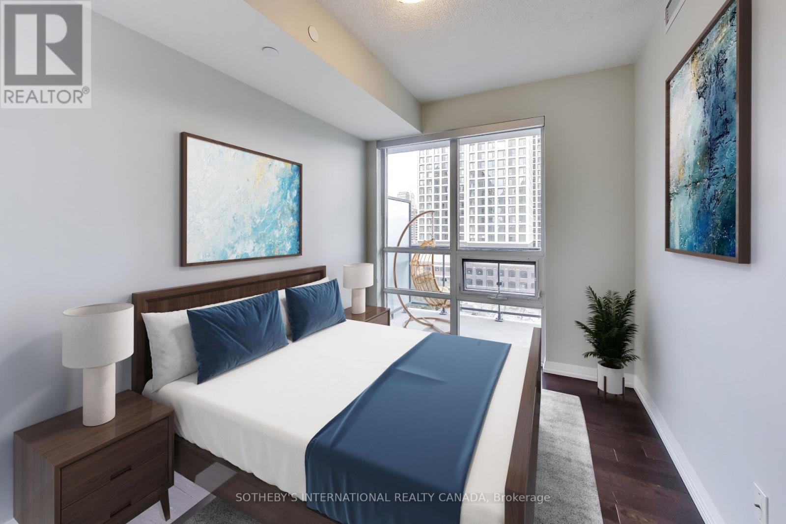 1122 - 460 Adelaide Street E Property Photo 13