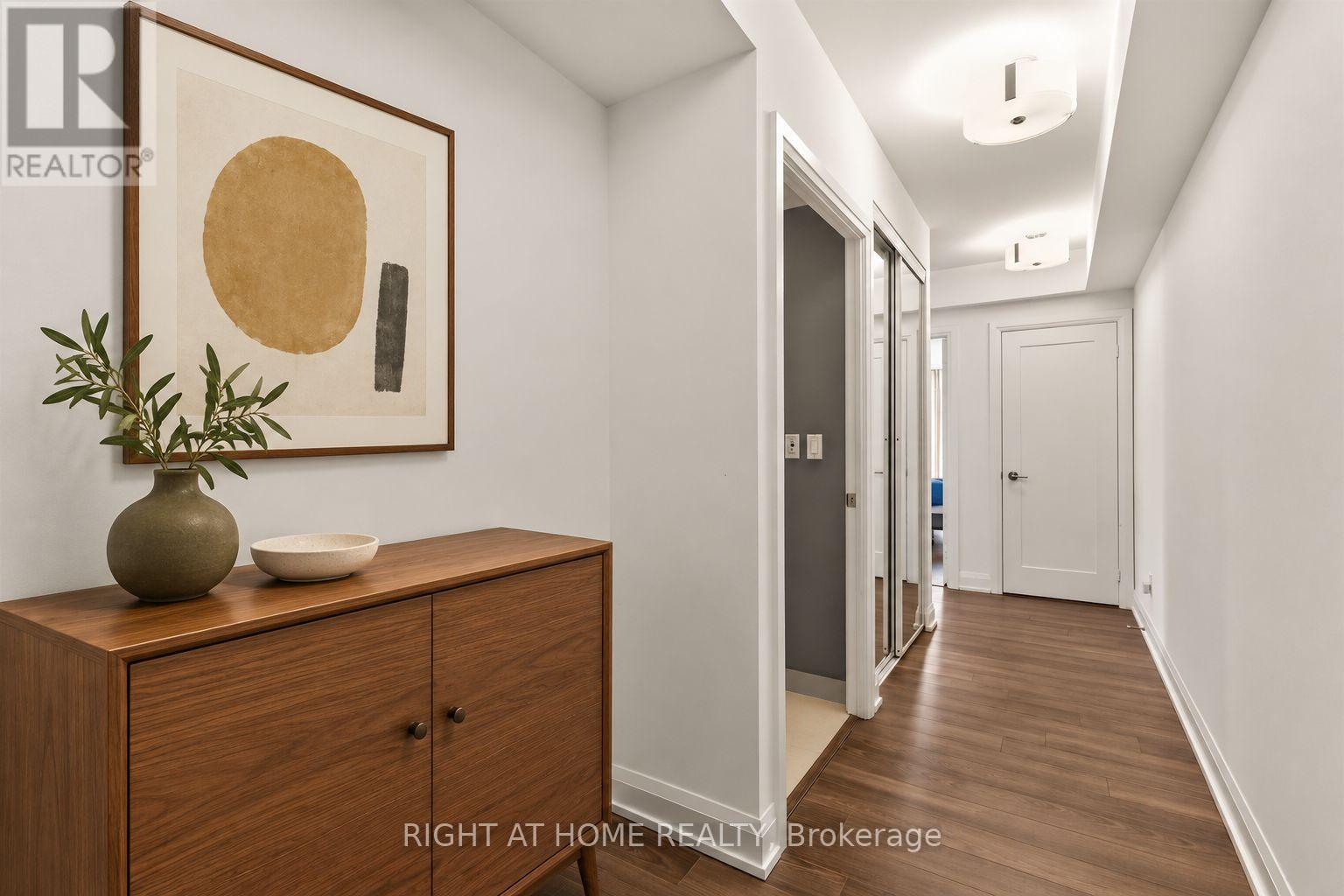 509 - 18 Graydon Hall Drive Property Photo 8