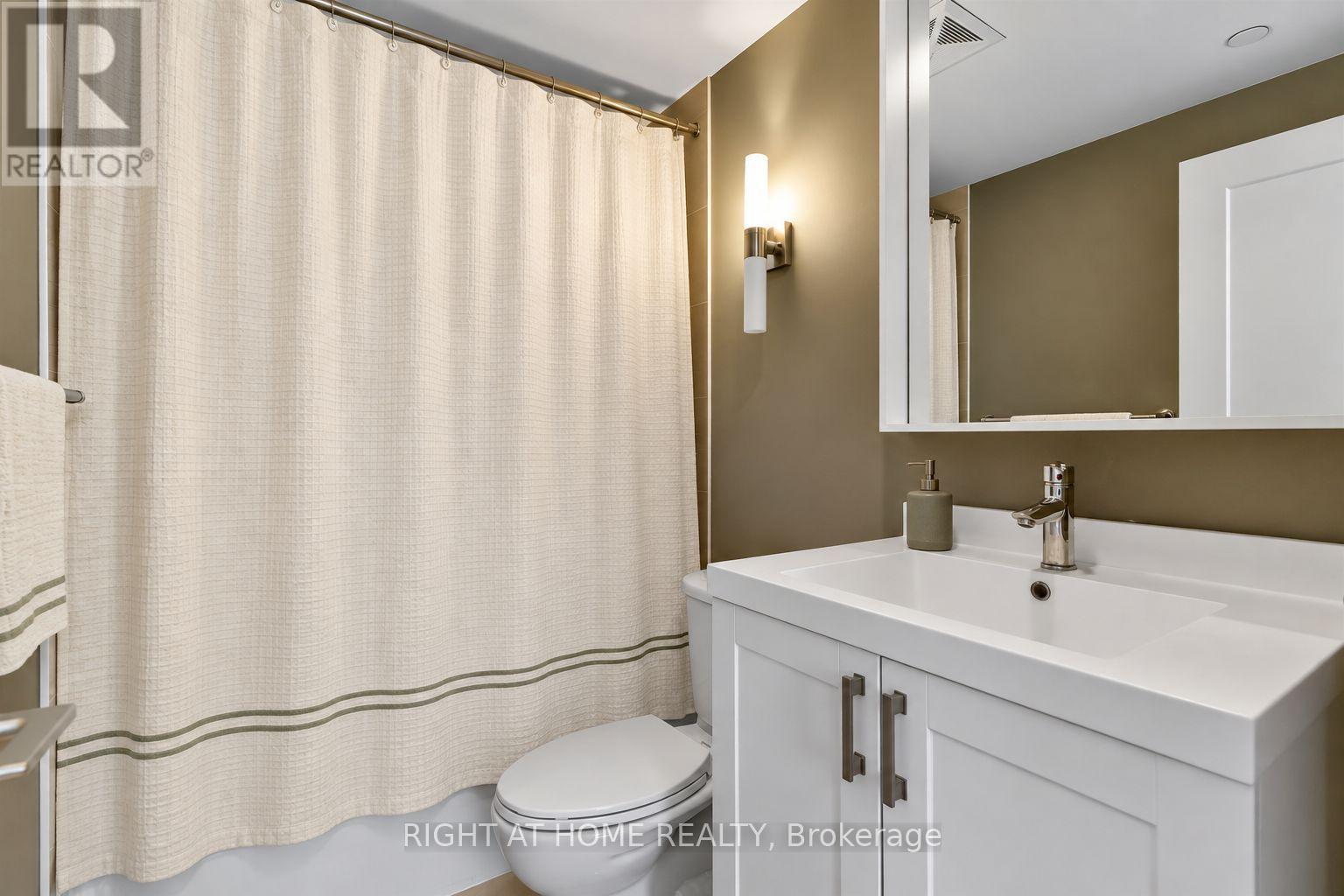 509 - 18 Graydon Hall Drive Property Photo 19