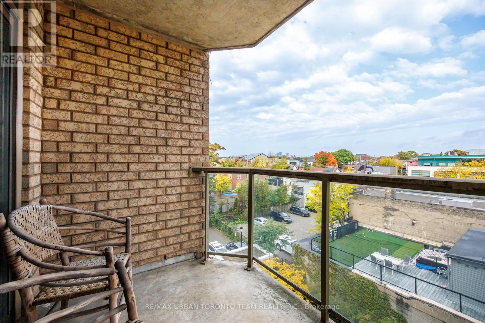 #505 - 140 Bathurst Street Property Photo 24