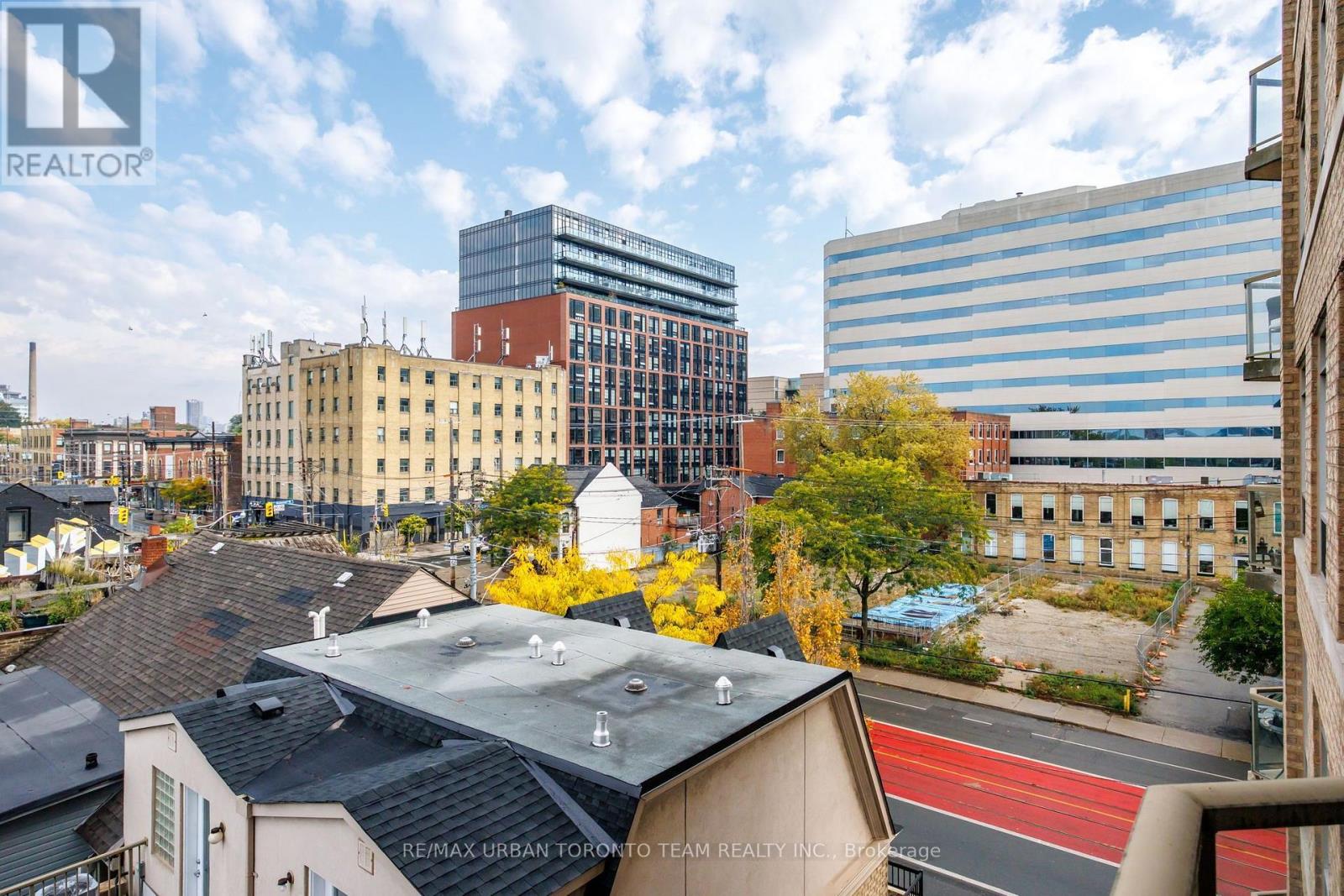 #505 - 140 Bathurst Street Property Photo 26