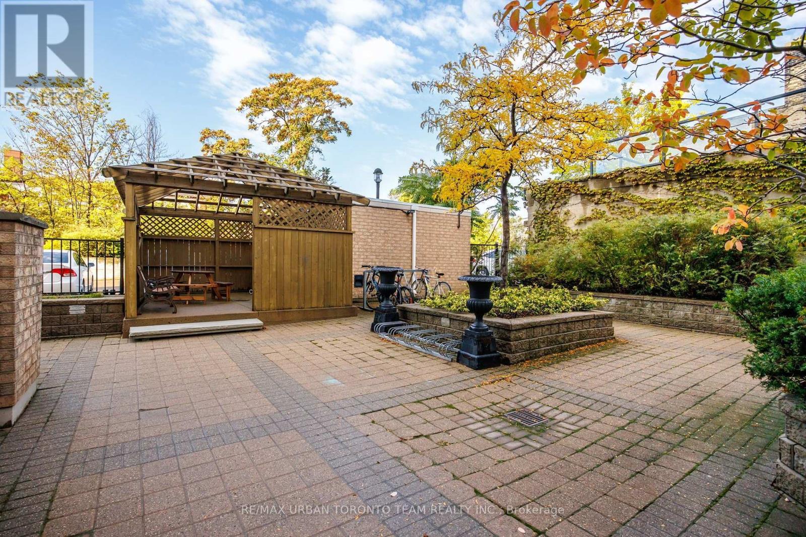 #505 - 140 Bathurst Street Property Photo 29