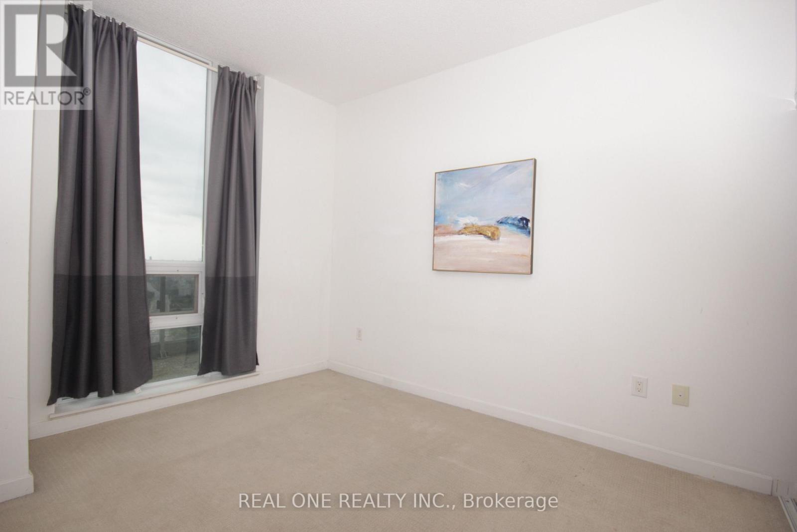 2611 - 66 Forest Manor Road Property Photo 12