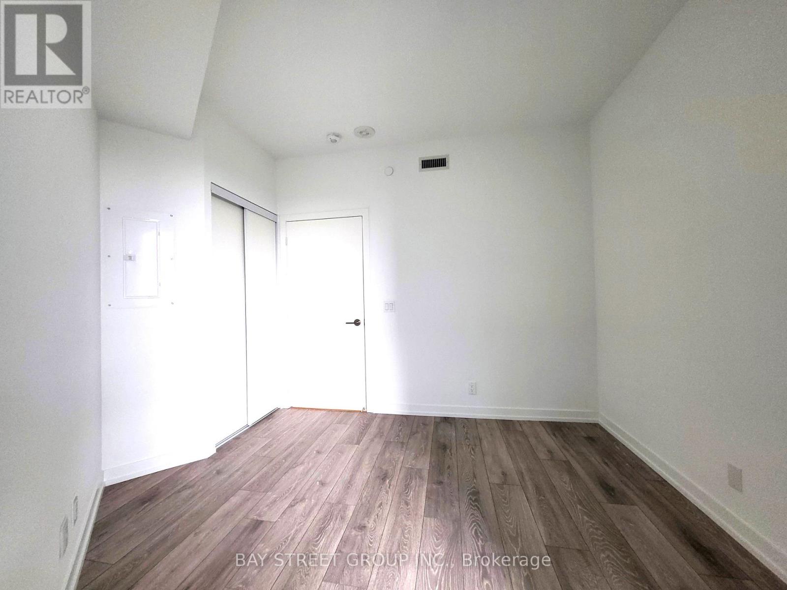 1222 - 2020 Bathurst Street Property Photo 17