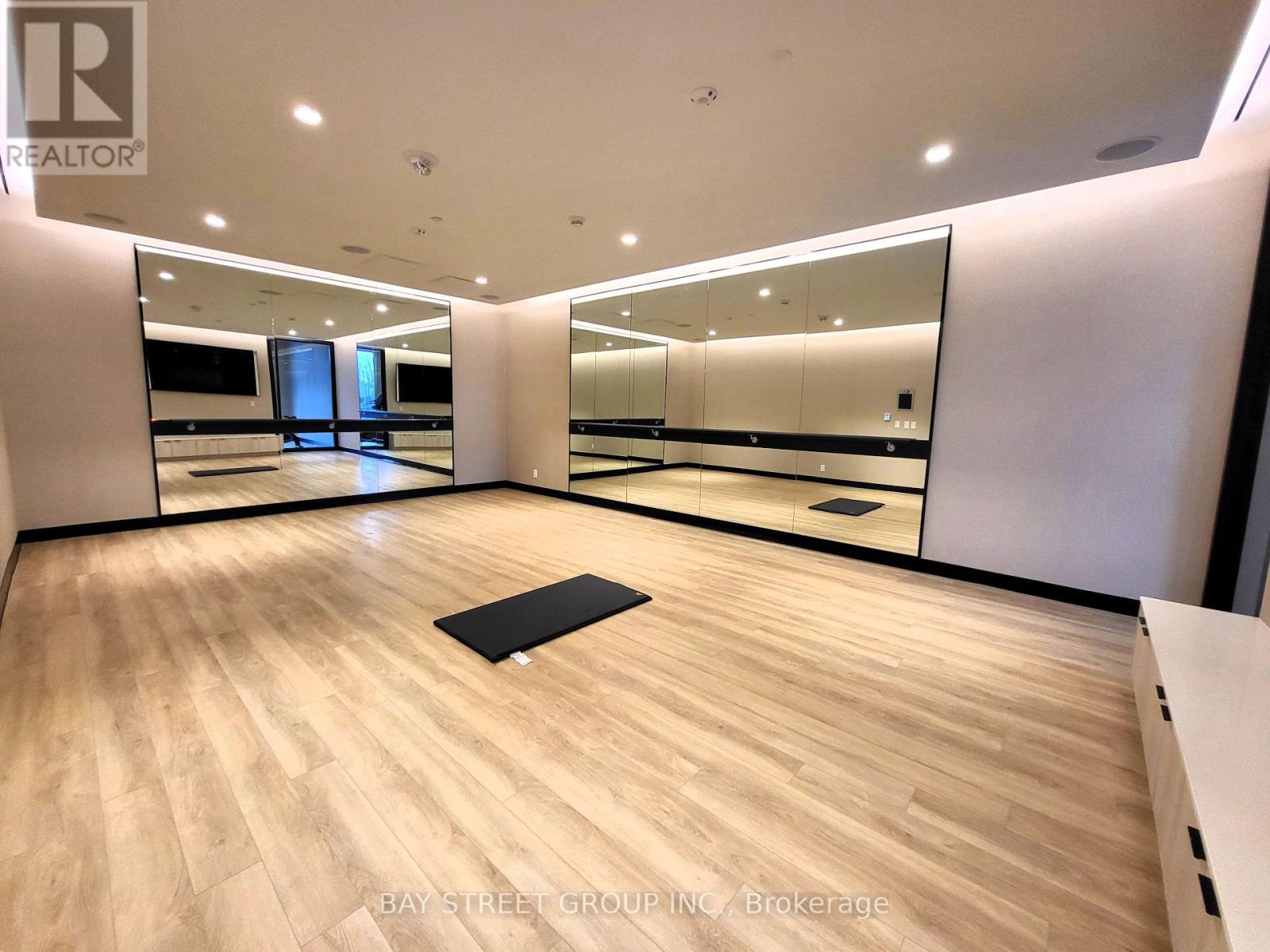 1222 - 2020 Bathurst Street Property Photo 25