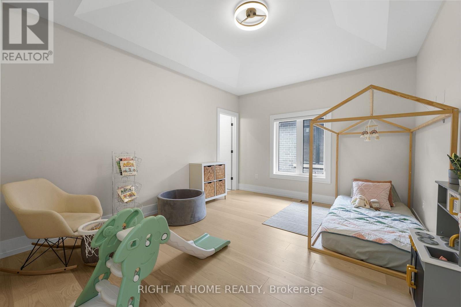 262 Senlac Road Property Photo 19