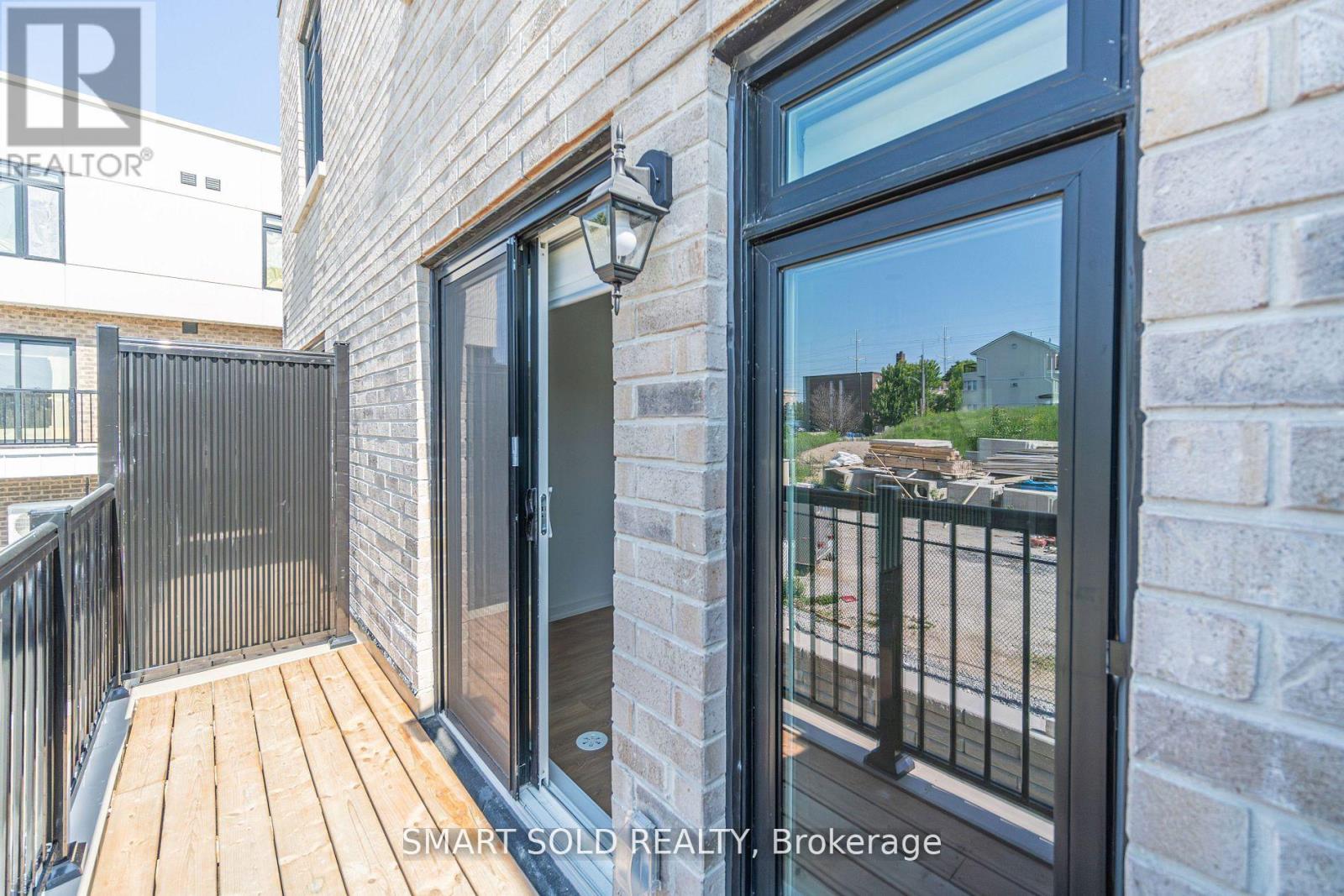 29 Spruce Pines Crescent Property Photo 35