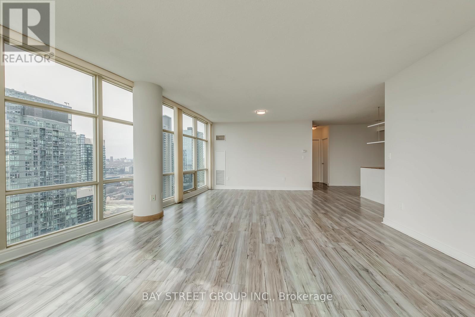 3912 - 35 Mariner Terrace Property Photo 18