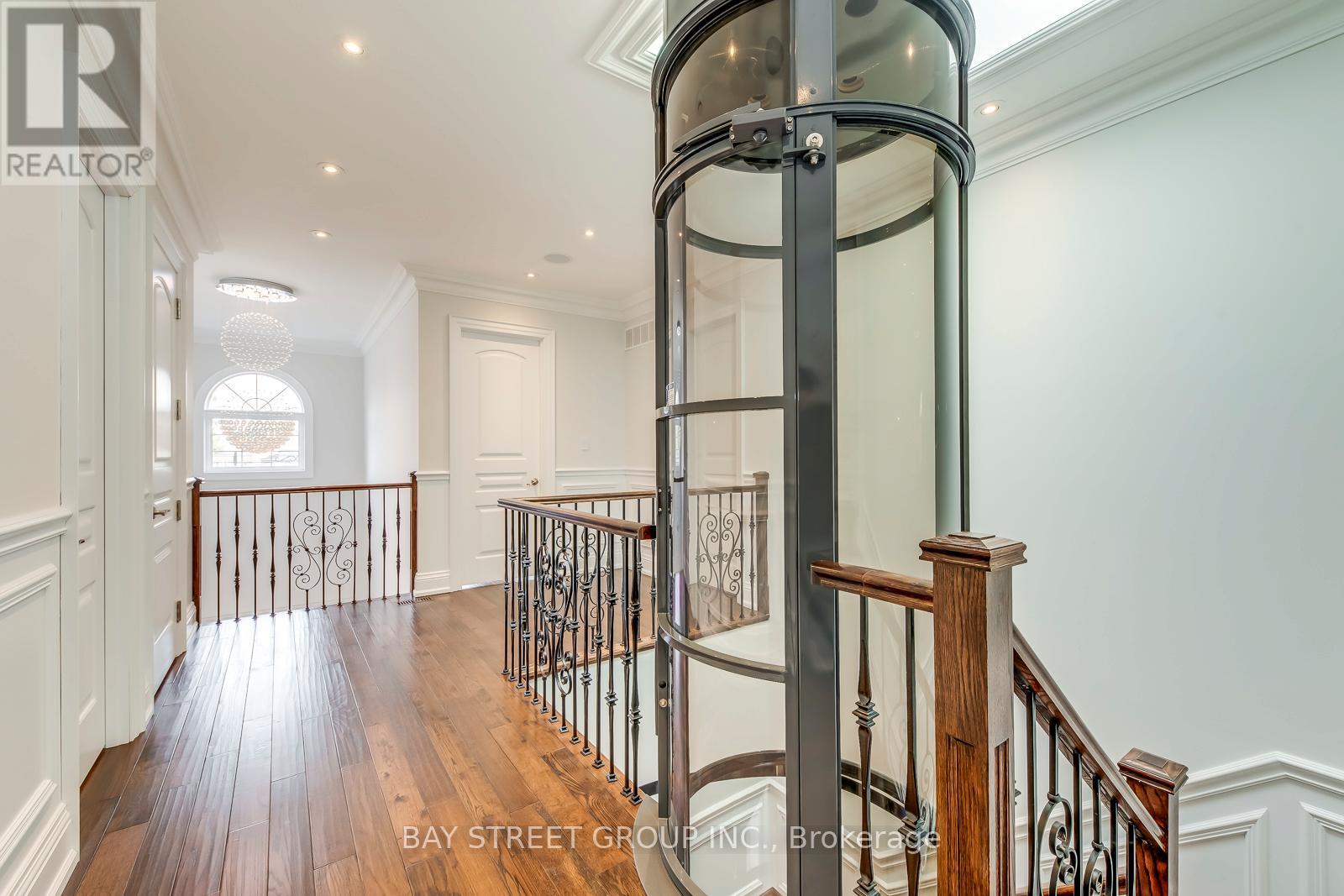 39 Foxwarren Drive Property Photo 16