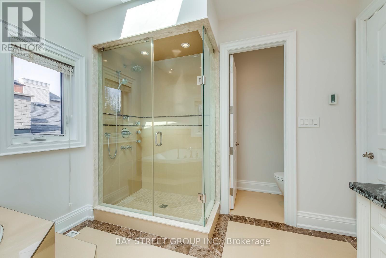 39 Foxwarren Drive Property Photo 22
